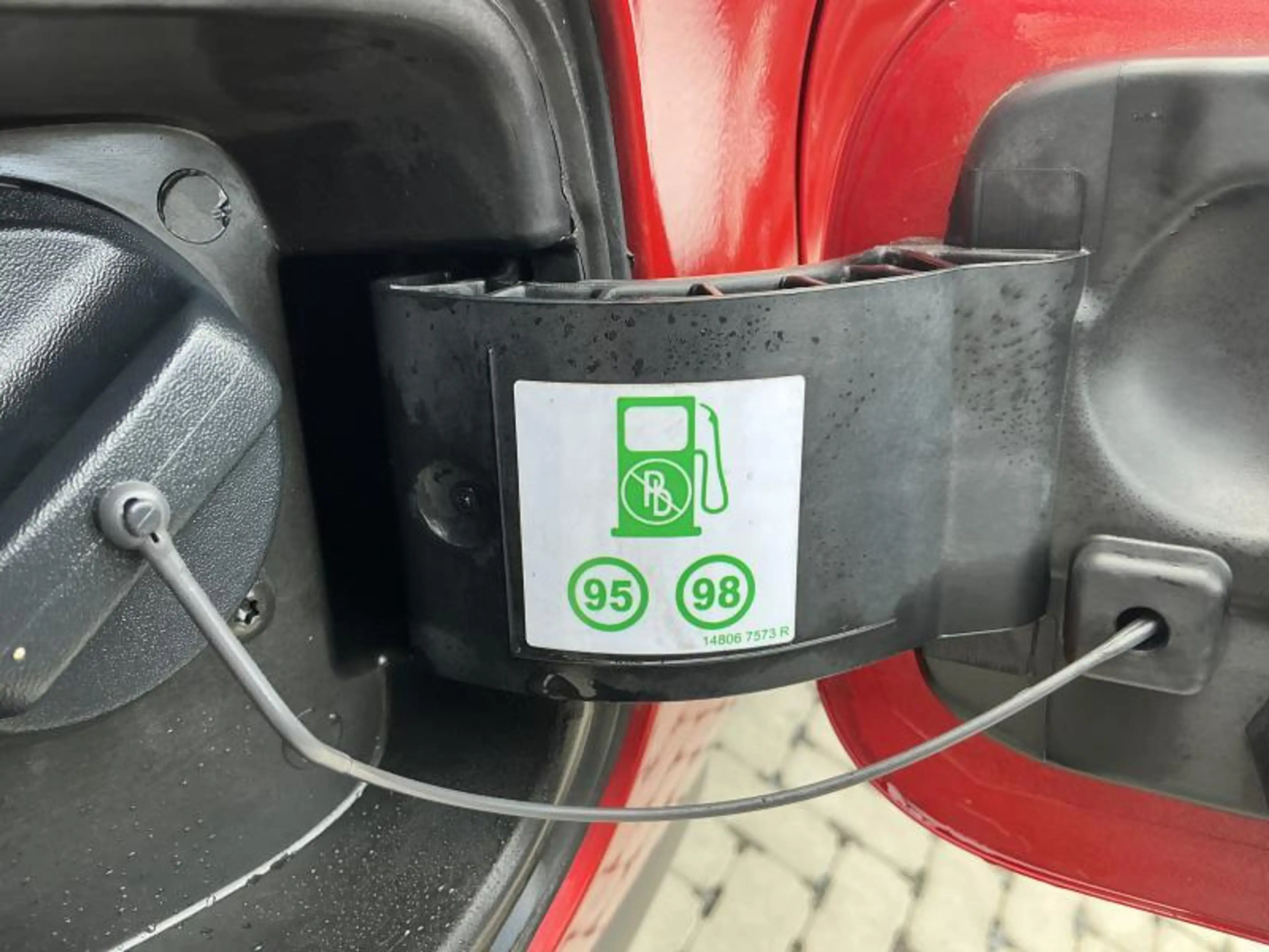 Renault Captur INTENS ENERGY 120 EDC — photo 10