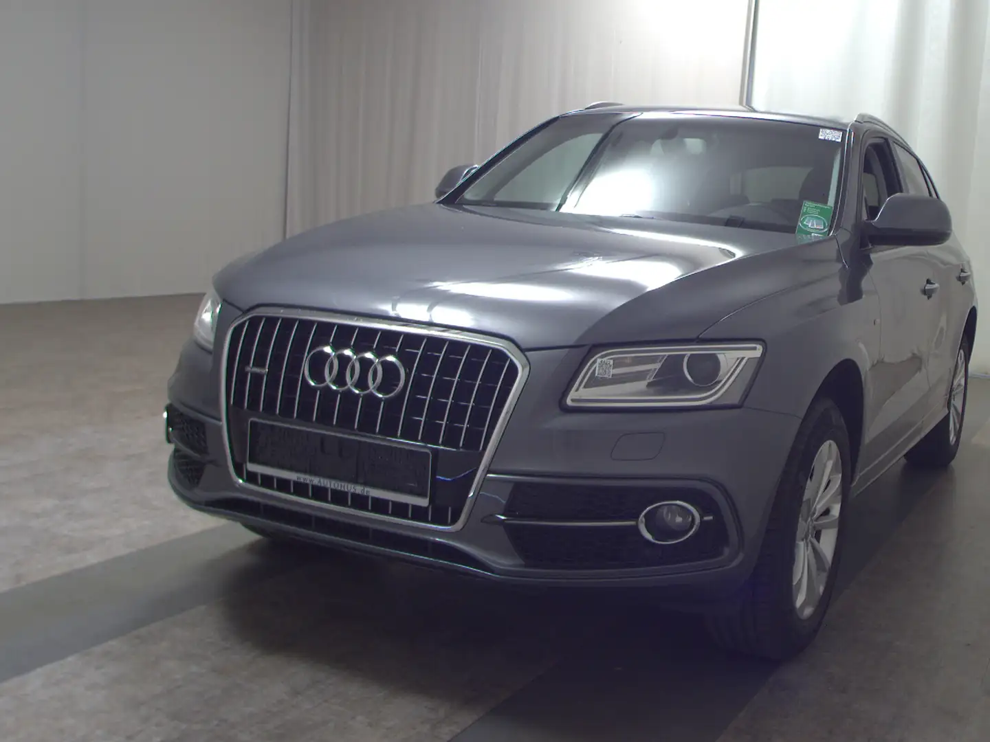 Audi Q5 2.0 TDI Qu. S-Line Ext. Navi Xenon PDC Shz Gris - 2