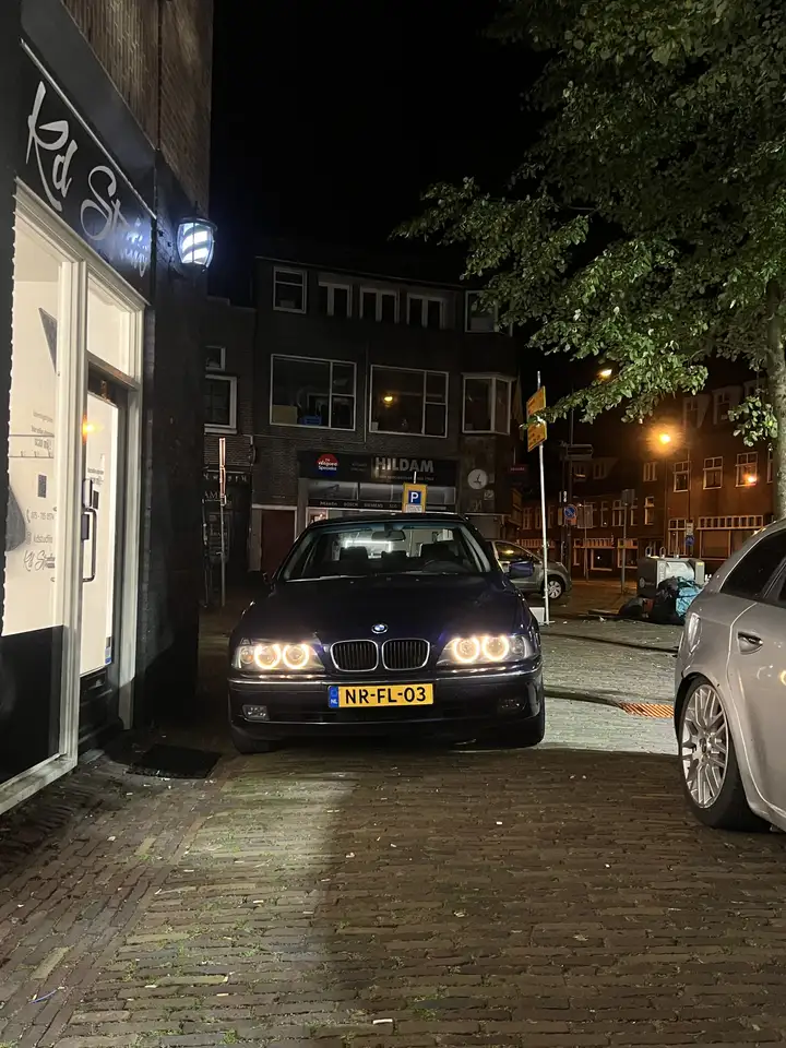 BMW 523i, foto 4