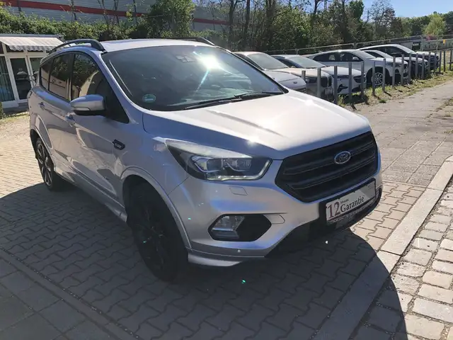 Ford Kuga ST-Line Autom.PANORAMA,ALCANTARA,AHK,