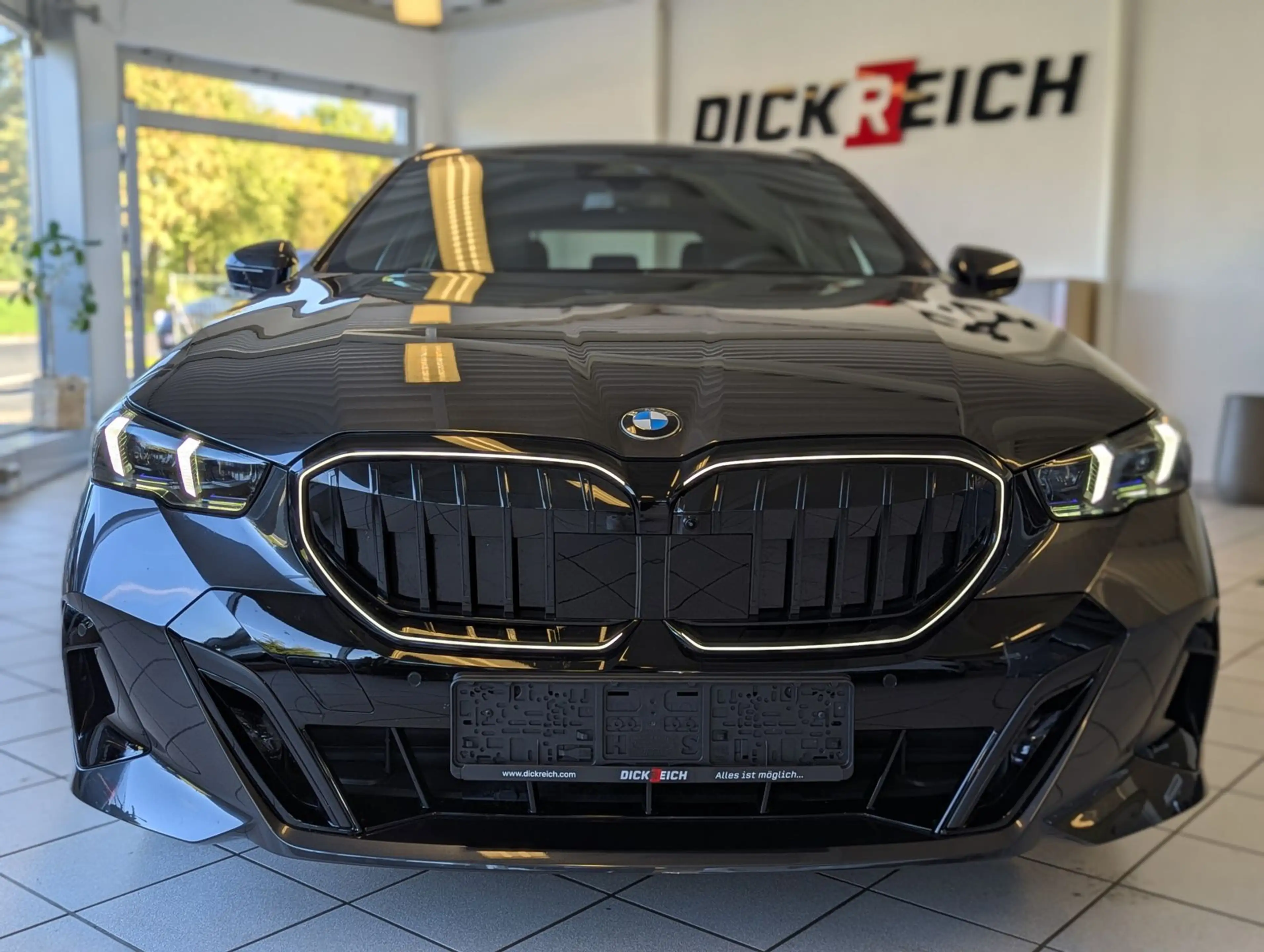BMW 540 d xD M-Sport PRO Pano Innov. Travel AHK 20" — photo 8