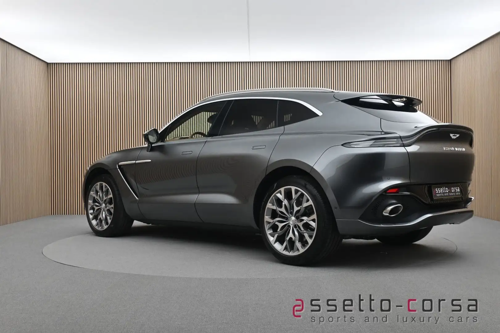 Aston Martin DBX *Magnetic Silver*Mwst.*1319km Argent - 2