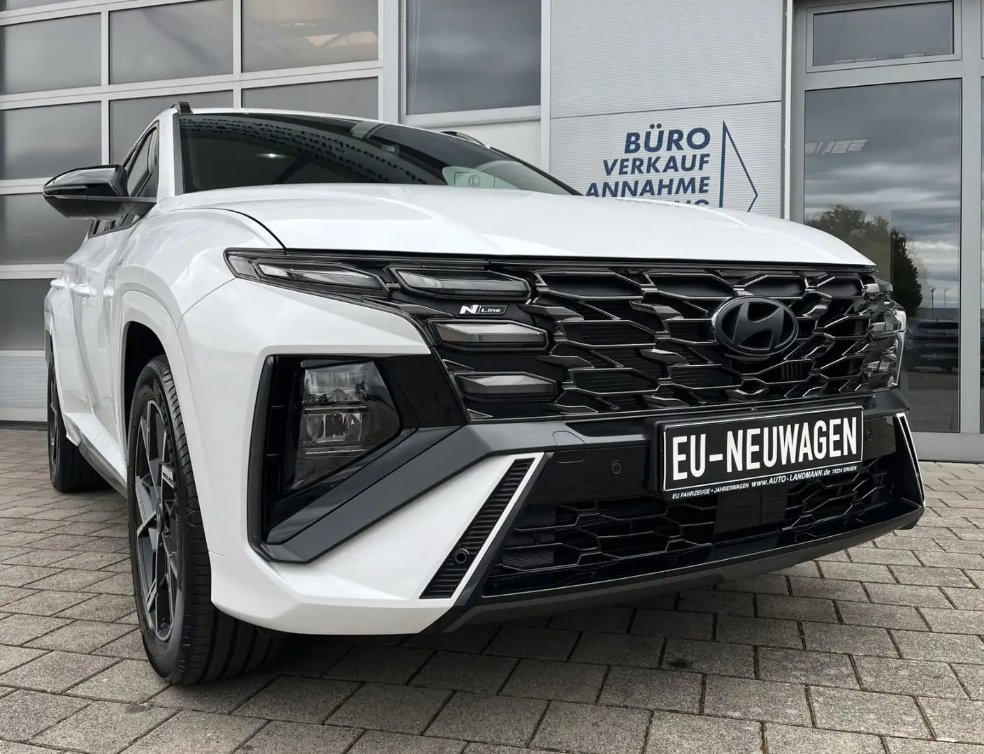 Hyundai TUCSON 1.6 T-GDI N Line SHZ NAV LED 19" 5JGAR Weiß - 1