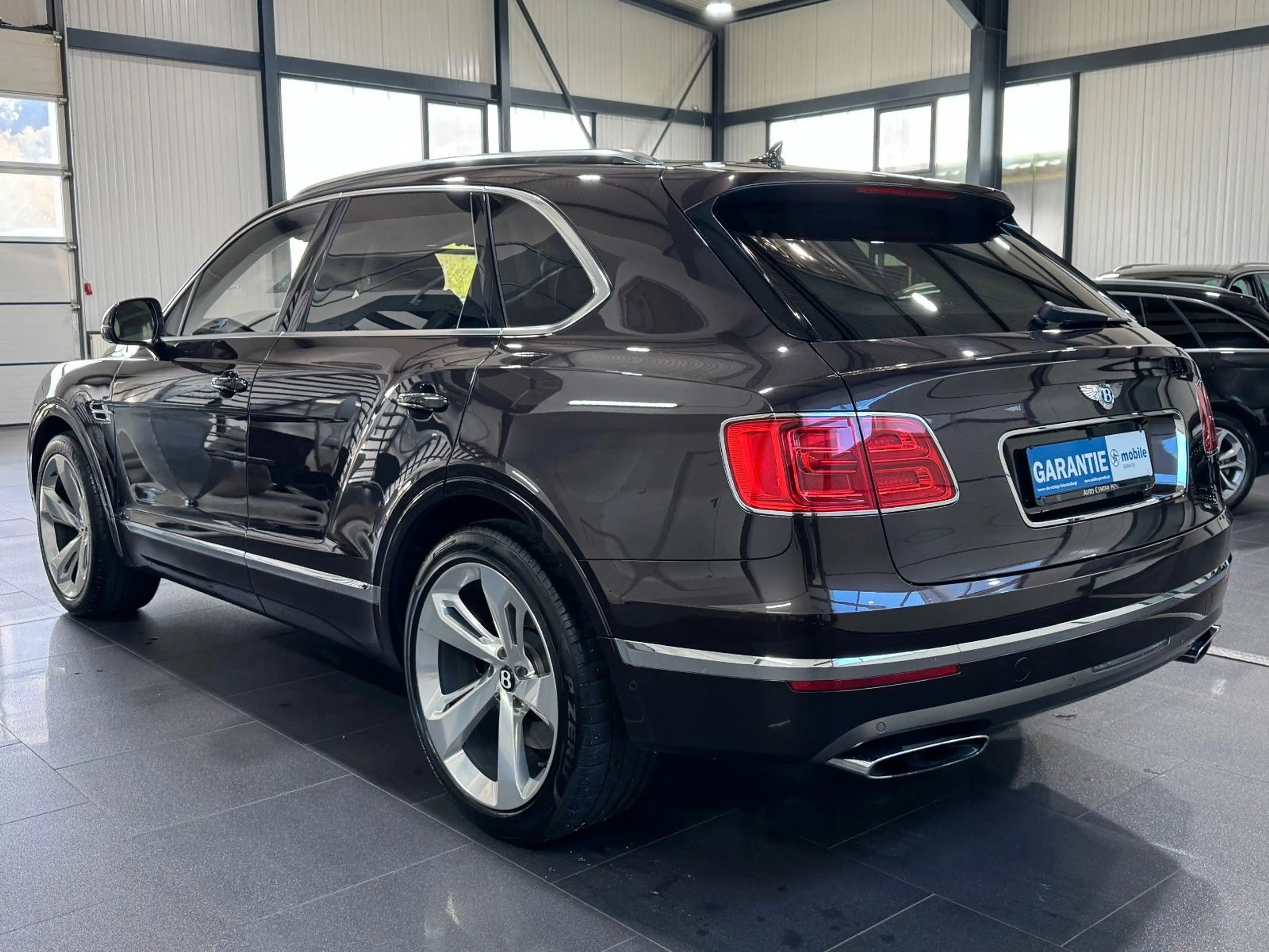 Bentley Bentayga 6.0 W12 Mulliner | APPLE-CAR | PANO | — photo 3
