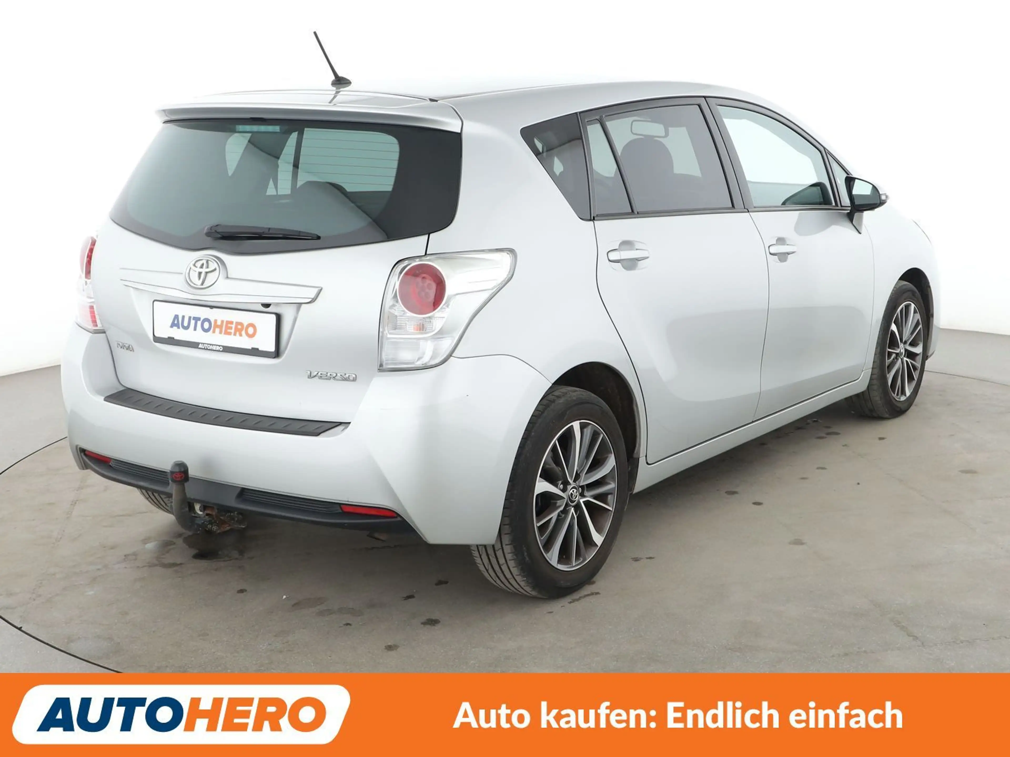 Toyota Verso 1.8 Comfort Aut*NAVI*TEMPO*CAM*SHZ*AHK* — photo 6