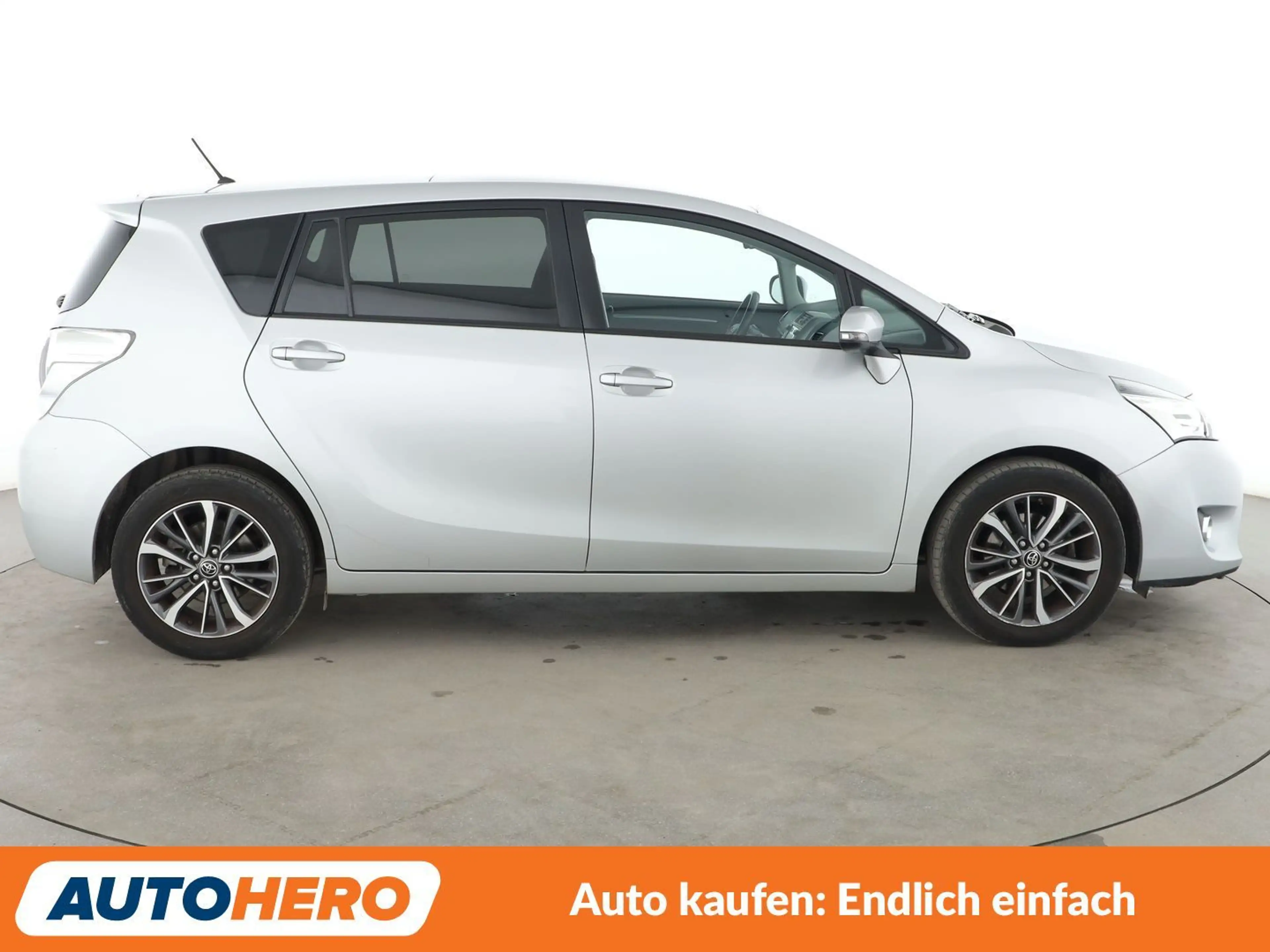 Toyota Verso 1.8 Comfort Aut*NAVI*TEMPO*CAM*SHZ*AHK* — photo 7
