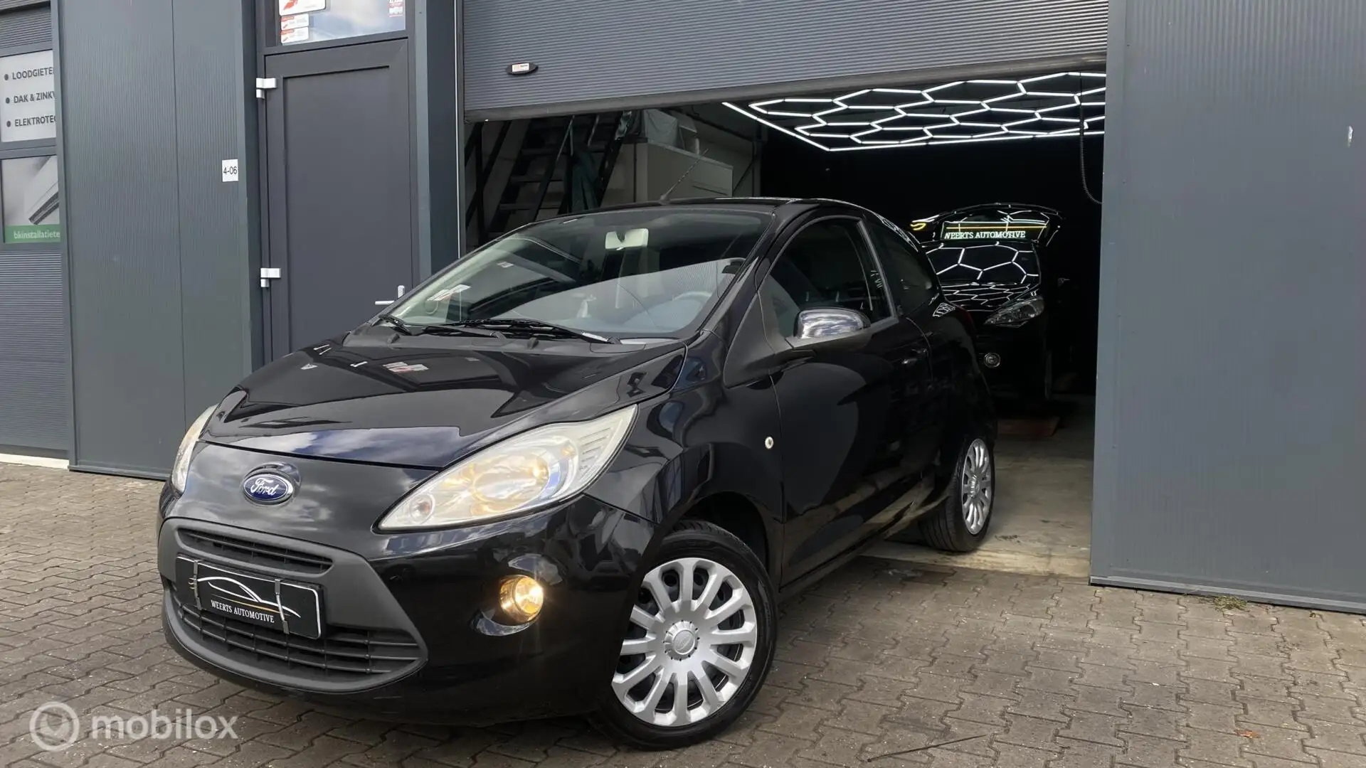 Ford Ka/Ka+ 1.2 Titanium |AIRCO|MISTLAMPEN|VOLLEDIG ONDERHOUDE Zwart - 1