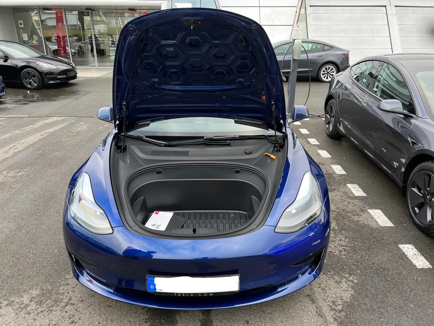 Tesla Model 3 Model 3 Standard Reichweite Plus Hinterradantrieb Blau - 2