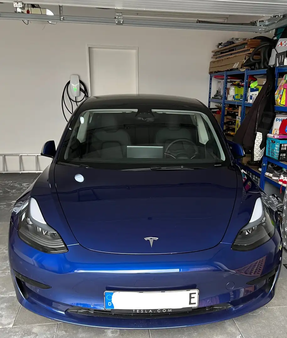 Tesla Model 3 Model 3 Standard Reichweite Plus Hinterradantrieb Blau - 1
