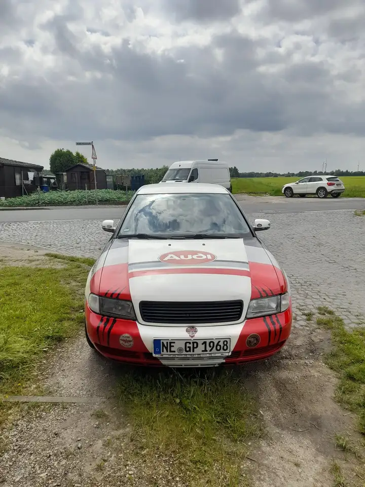 Audi A4 2.6 quattro, foto 1