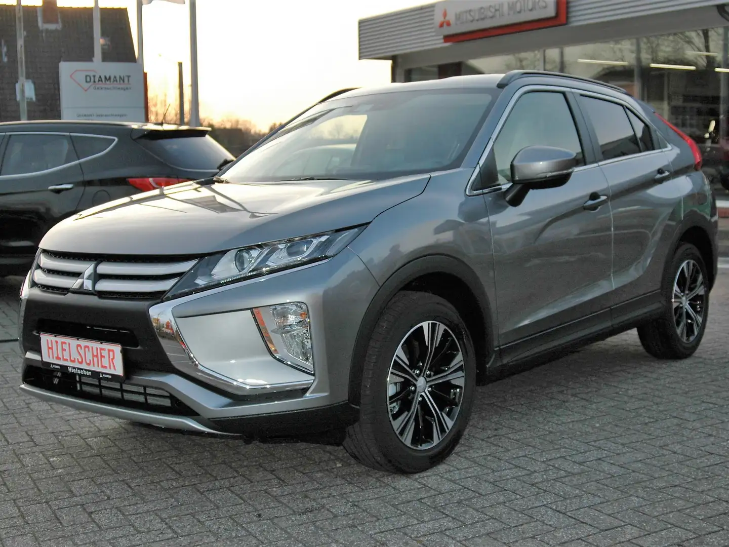 Mitsubishi Eclipse Cross Diamant Edition CVT Gris - 2