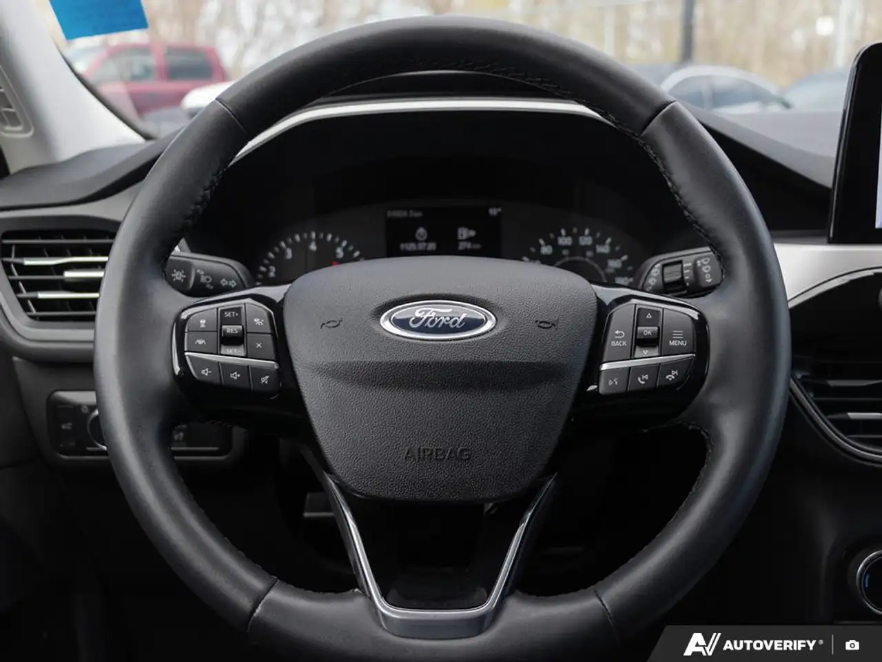 Ford Escape снимка Ford Escape