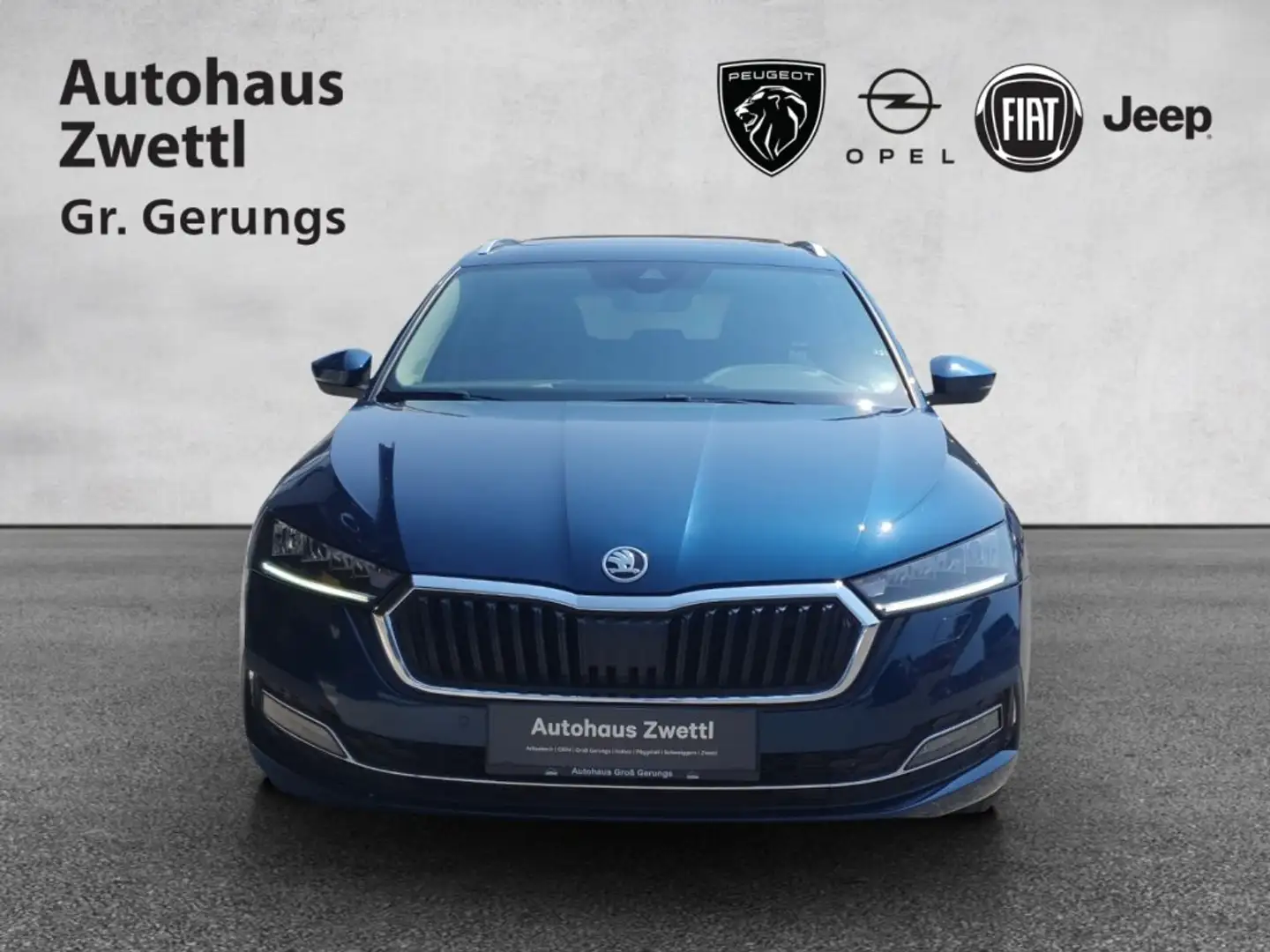 Skoda Octavia Kombi 2,0 TDI Ambition Blau - 2