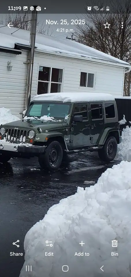 Jeep Wrangler снимка Jeep Wrangler