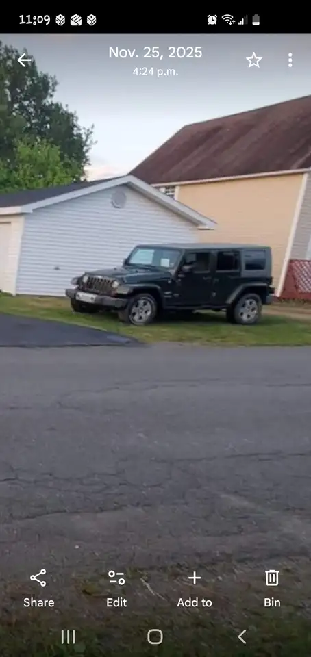 Jeep Wrangler снимка Jeep Wrangler