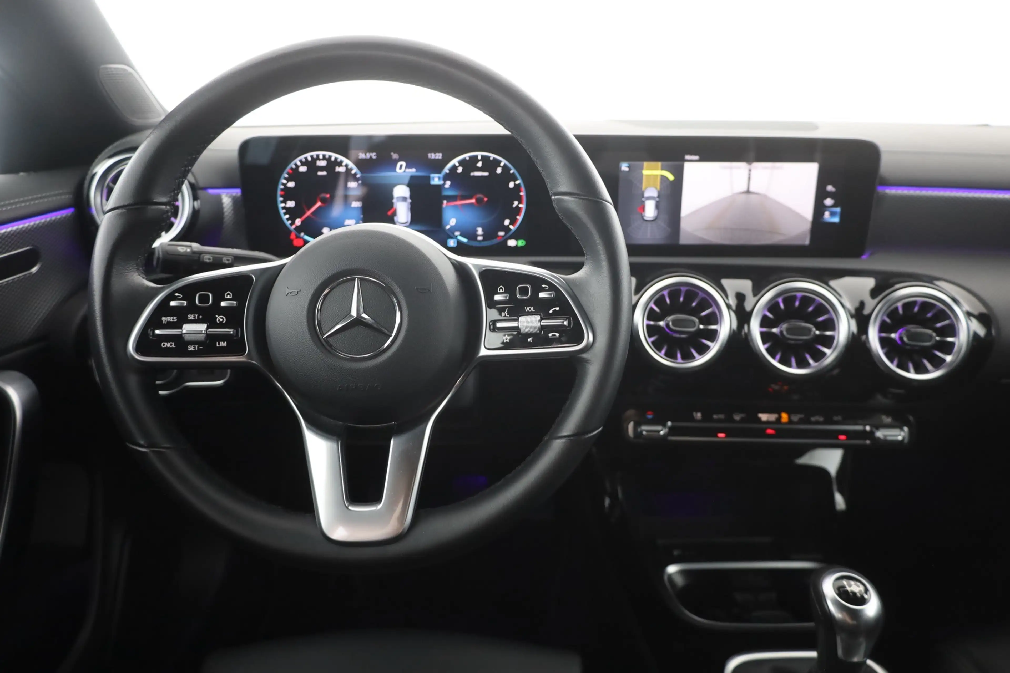 Mercedes-Benz CLA 200 SB Progressive LED Navi Sitzheizung — photo 10
