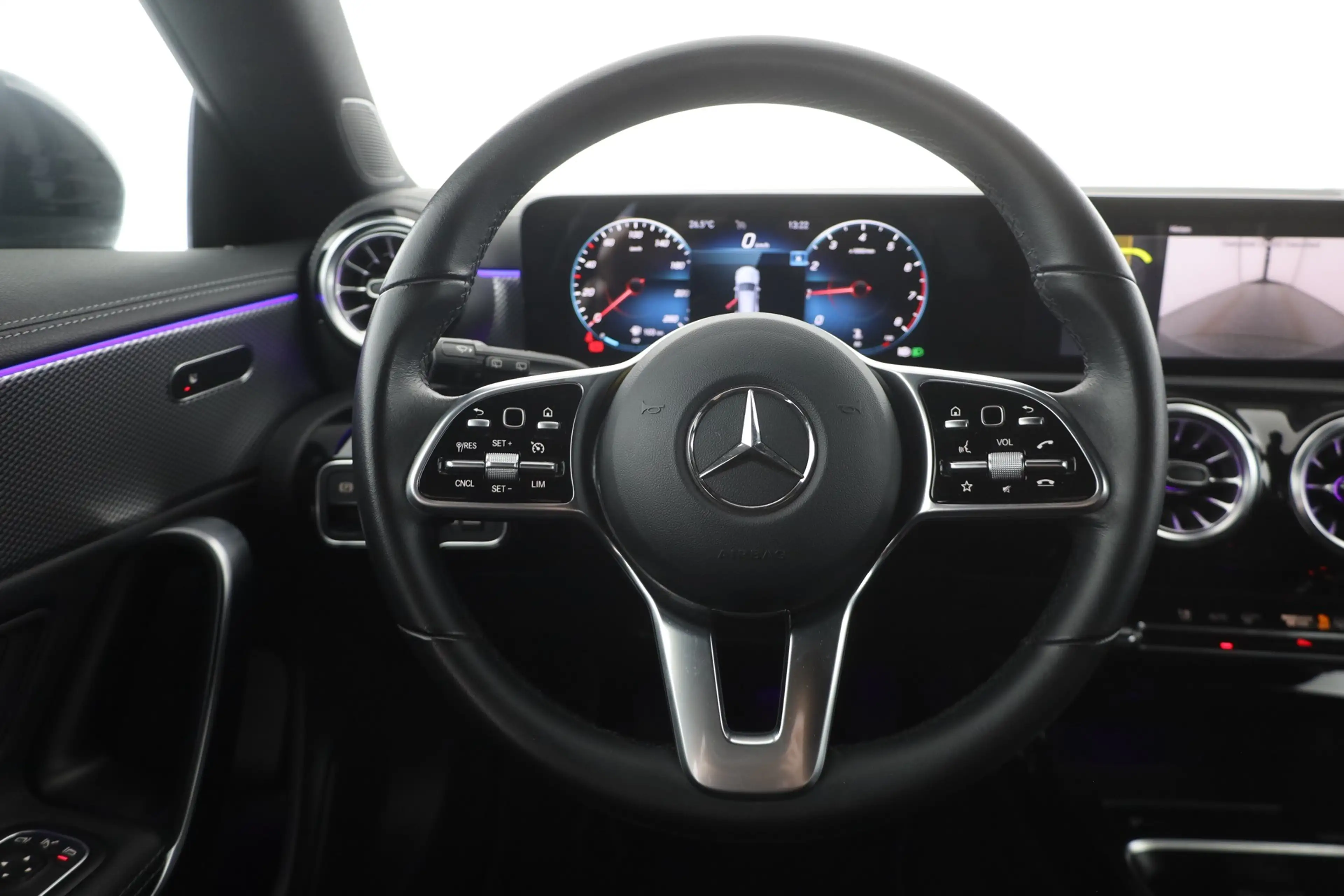 Mercedes-Benz CLA 200 SB Progressive LED Navi Sitzheizung — photo 15