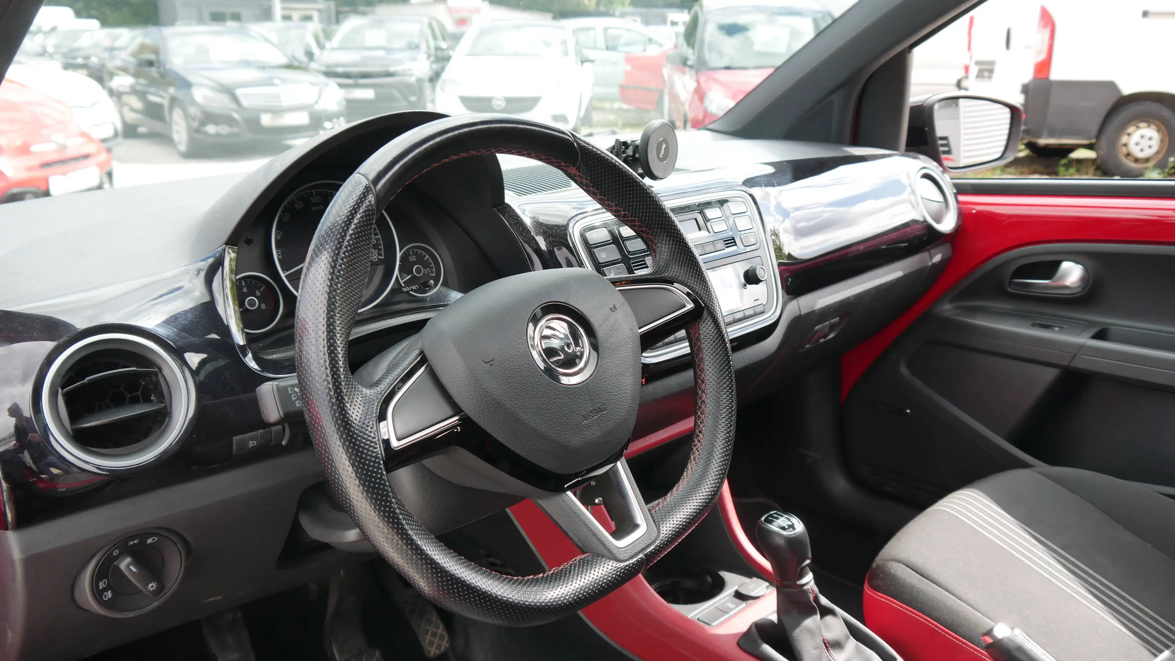 Skoda Citigo Monte Carlo 2. Hand Panorama Sitzheiz. Klimaautomatik DAB — photo 9