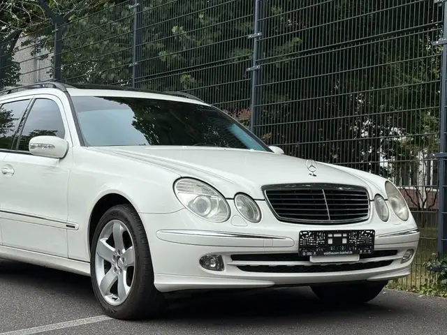 Mercedes-Benz E 500 E -Klasse T-Modell E 500 T Leder Klima Navi AHK