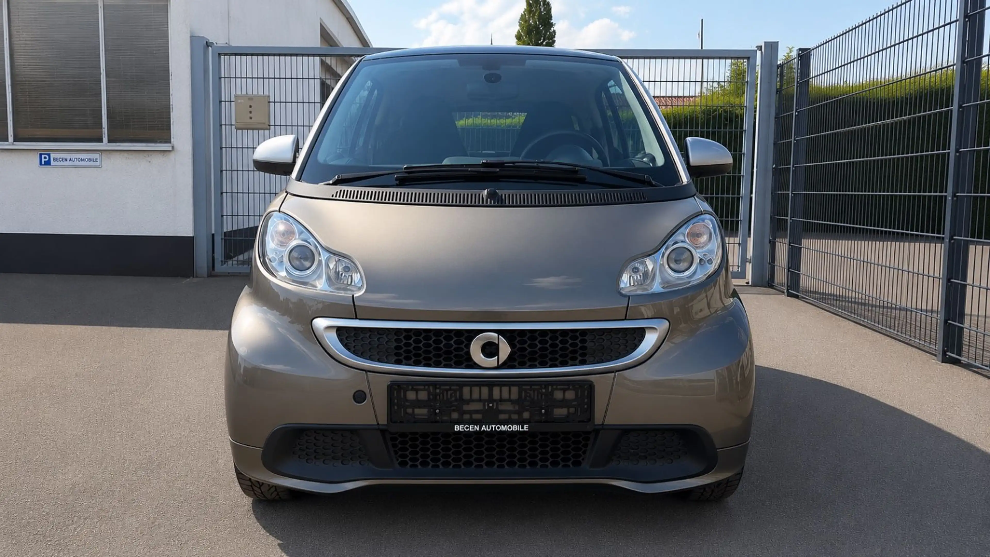 smart forTwo SERVO PANO CARPLAY SHZ KLIMA REGENSNSR — photo 2