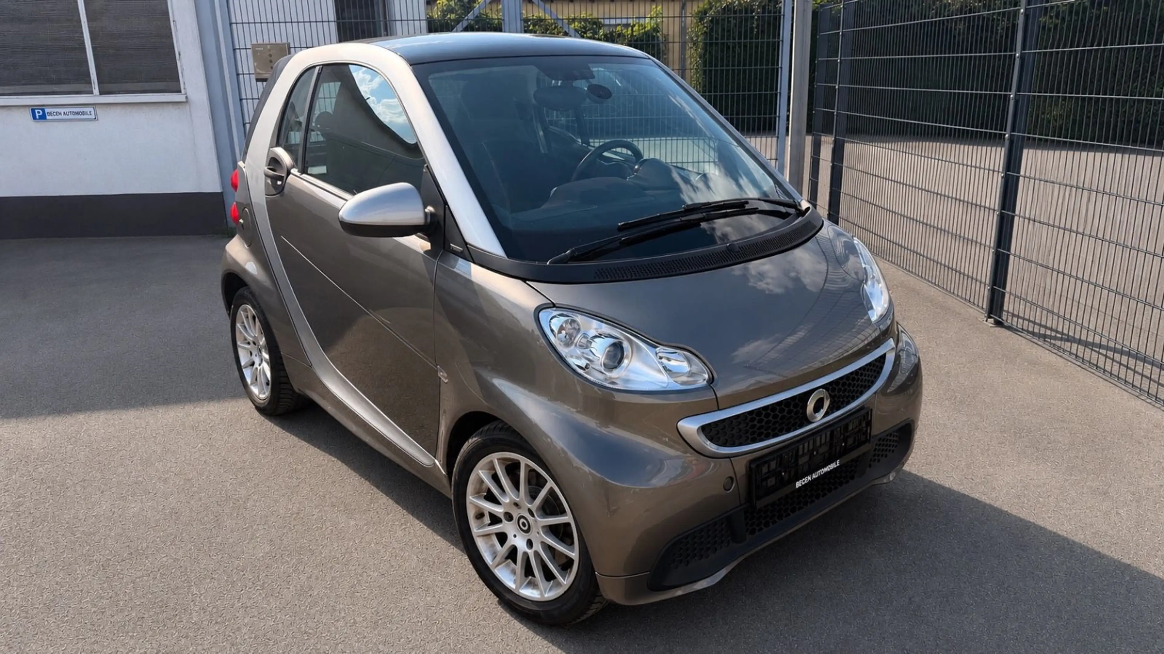 smart forTwo SERVO PANO CARPLAY SHZ KLIMA REGENSNSR — photo 3