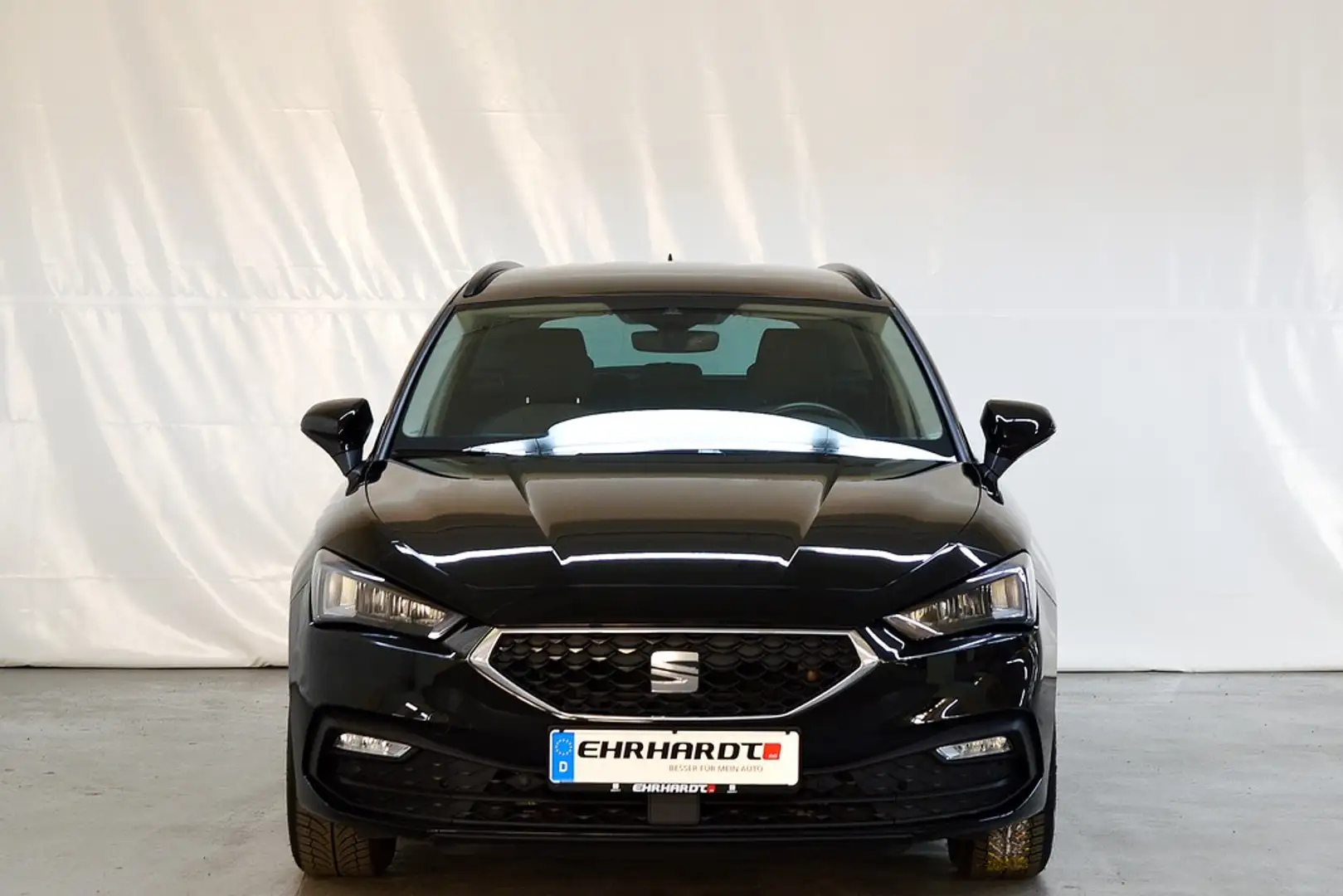 SEAT Leon Sportstourer 1.5 eTSI DSG Style VIRTUAL*NAVI*LE... Schwarz - 2