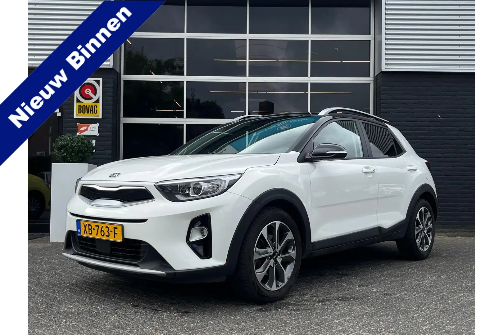 Kia Stonic 1.0 T-GDi DynamicPlusLine, Airco, Bluetooth, Camer Wit - 1