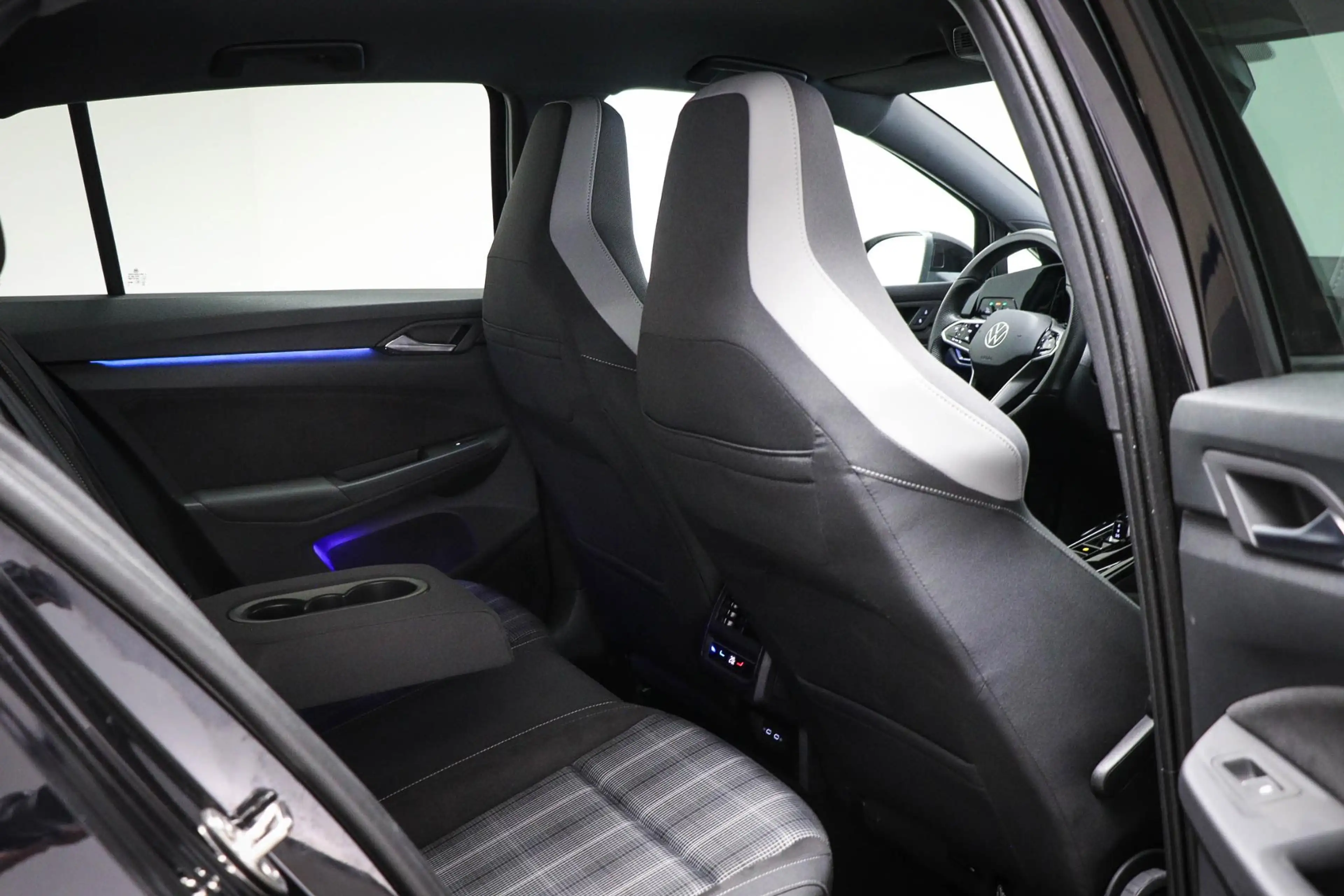 Volkswagen Golf GTD 2.0 TDI | IQ LIGHT | STUURVERWARMING | DAB | DRAAD — photo 12