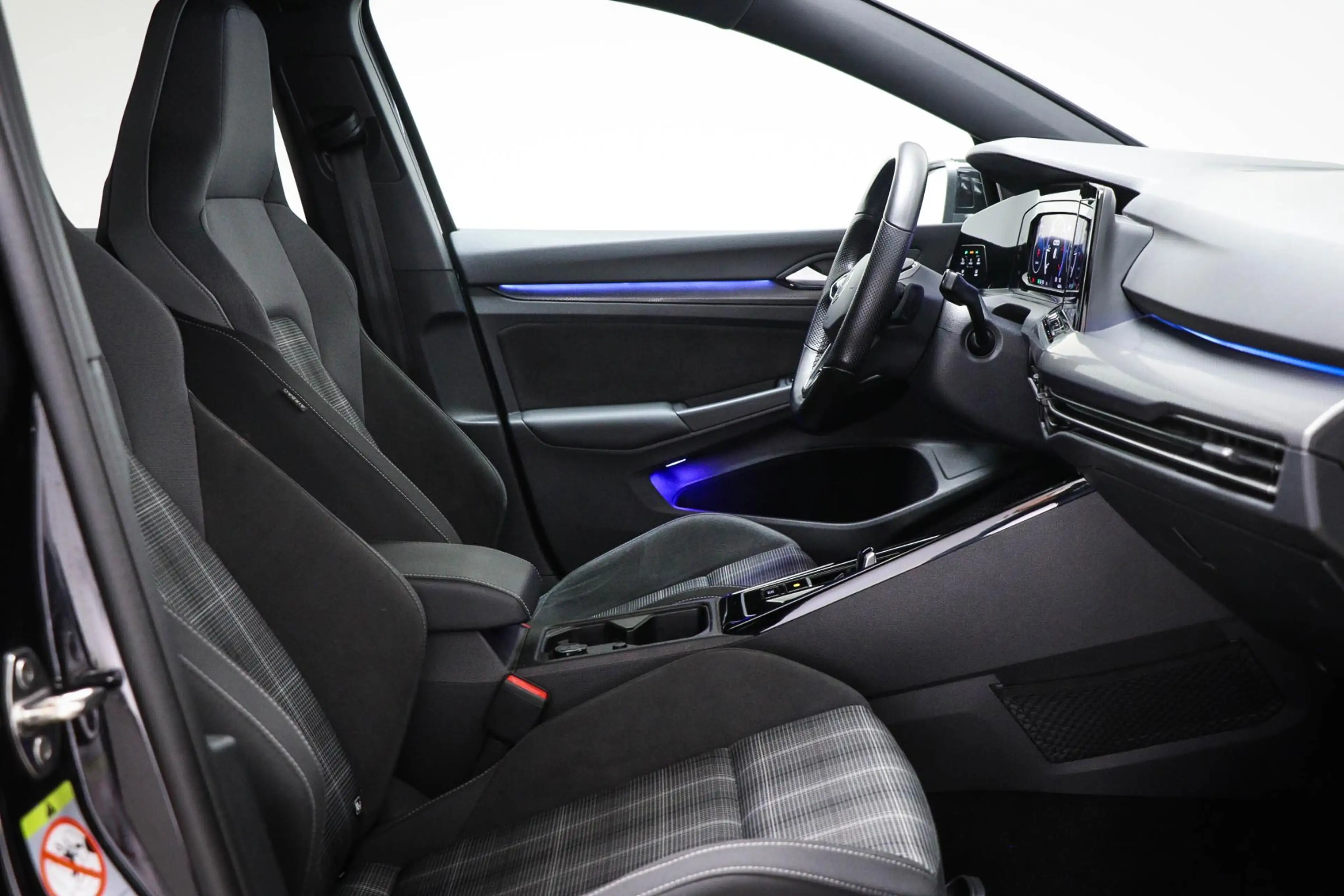 Volkswagen Golf GTD 2.0 TDI | IQ LIGHT | STUURVERWARMING | DAB | DRAAD — photo 4