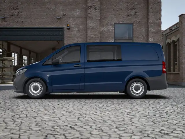 Mercedes-Benz Vito view 3