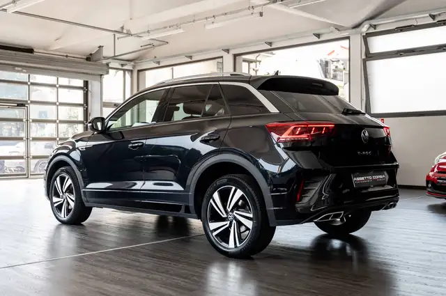 Volkswagen T-Roc view 4