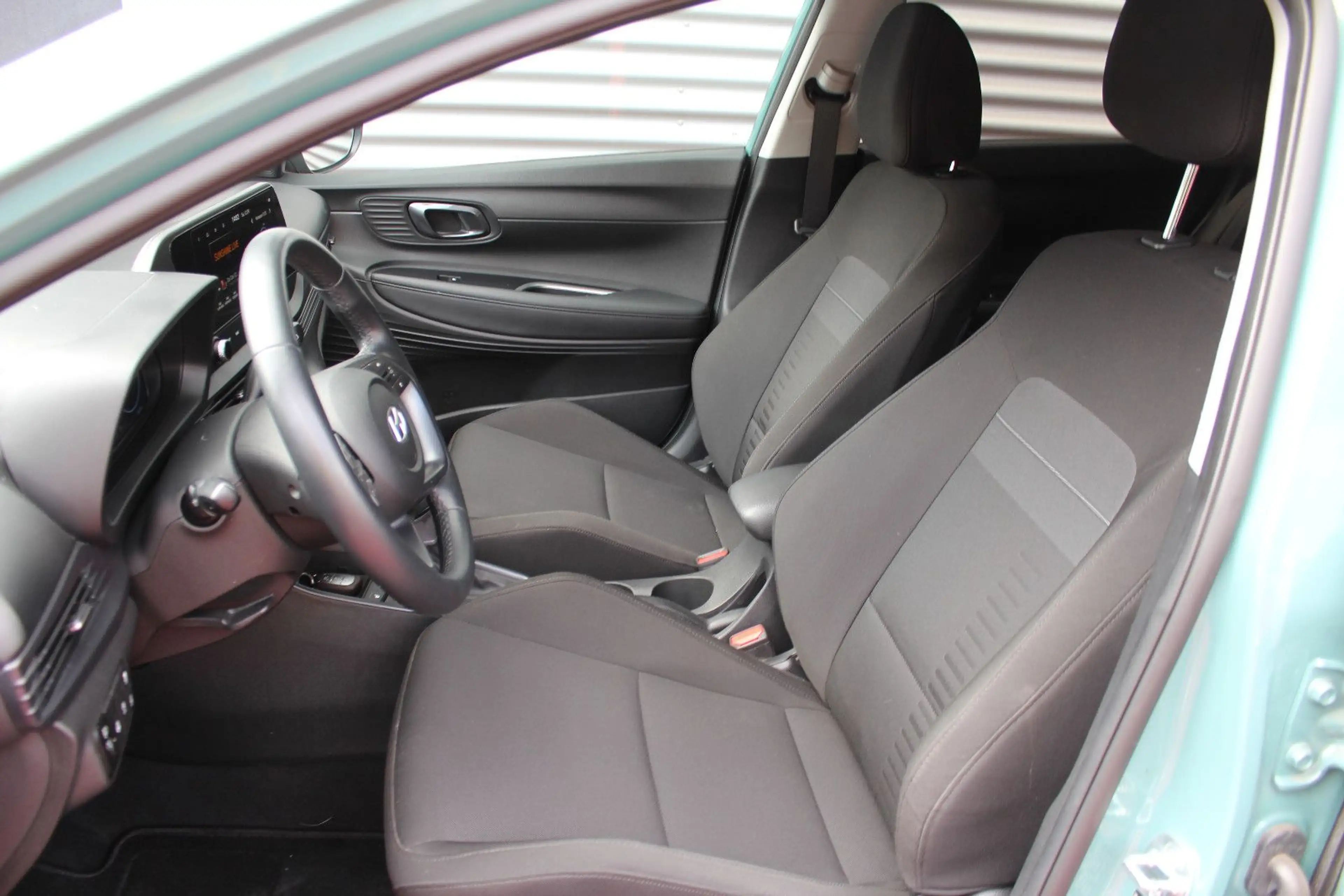 Hyundai BAYON Prime 2WD AUTOMATIK KLIMA NAVI ALU — photo 12