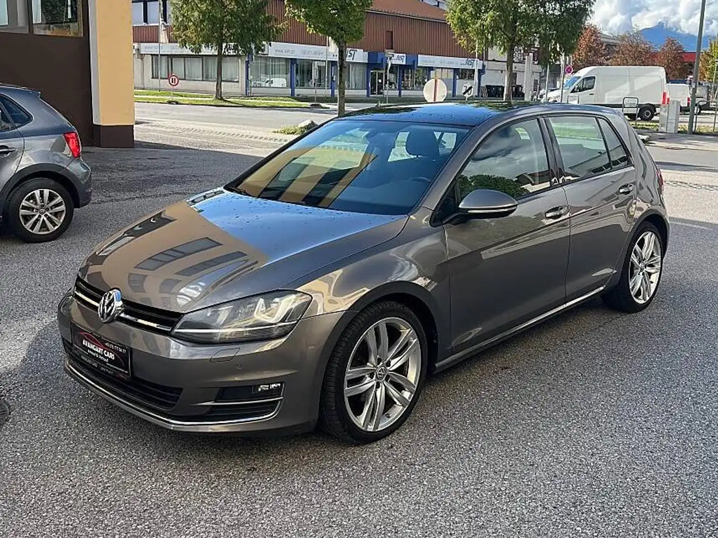 Volkswagen Golf Grau - 2
