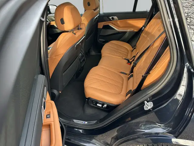 BMW X5 view 9