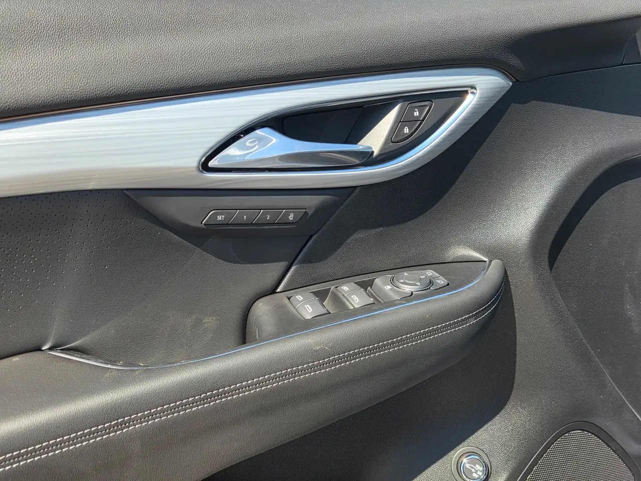 Buick Envision снимка Buick Envision