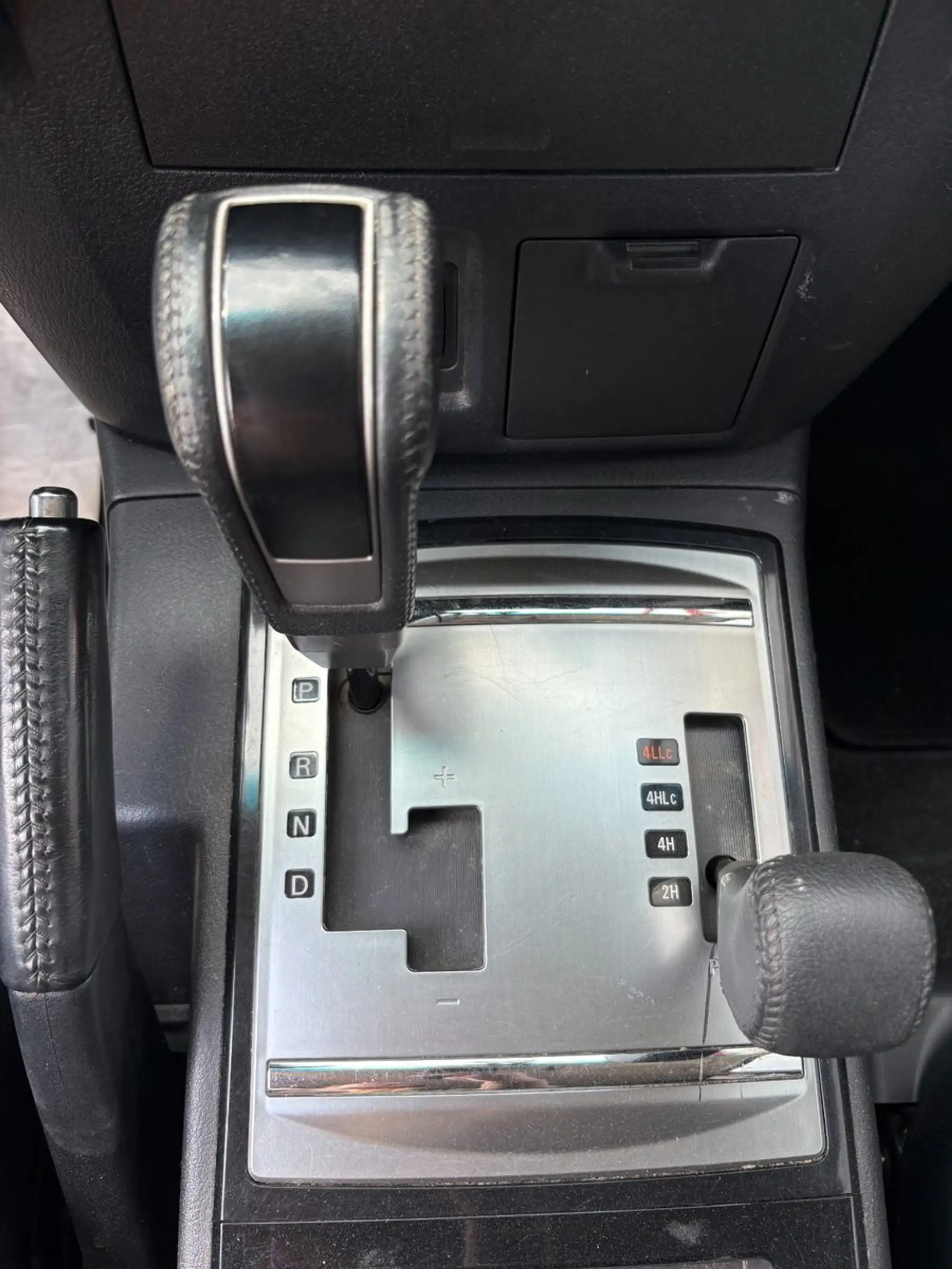 Mitsubishi Pajero 3.2 DI-D SUV-Star *AHK*SH*FSW* — photo 11