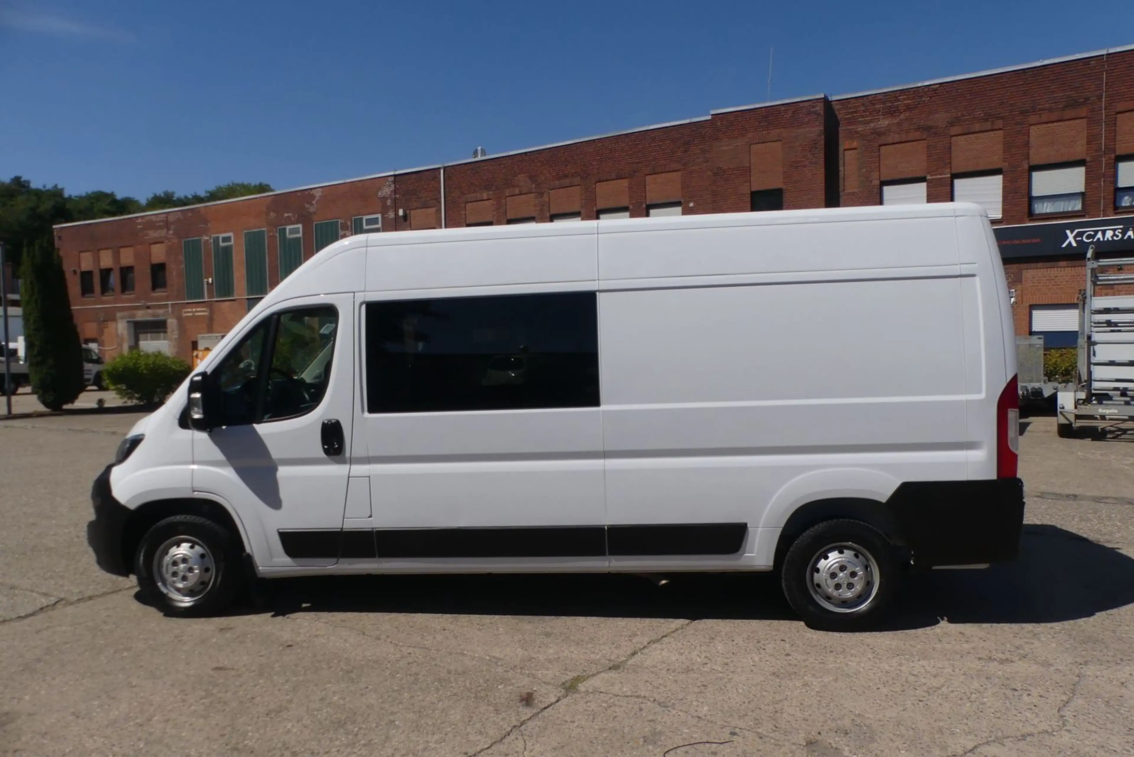 Peugeot Boxer 2.2 Maxi L3 Mixto*7Sitz*Temp*Klim*Kam*Navi — photo 11
