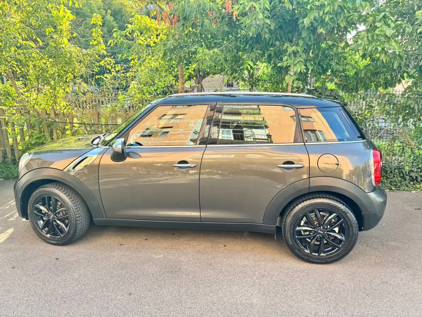 MINI Cooper Countryman - 1
