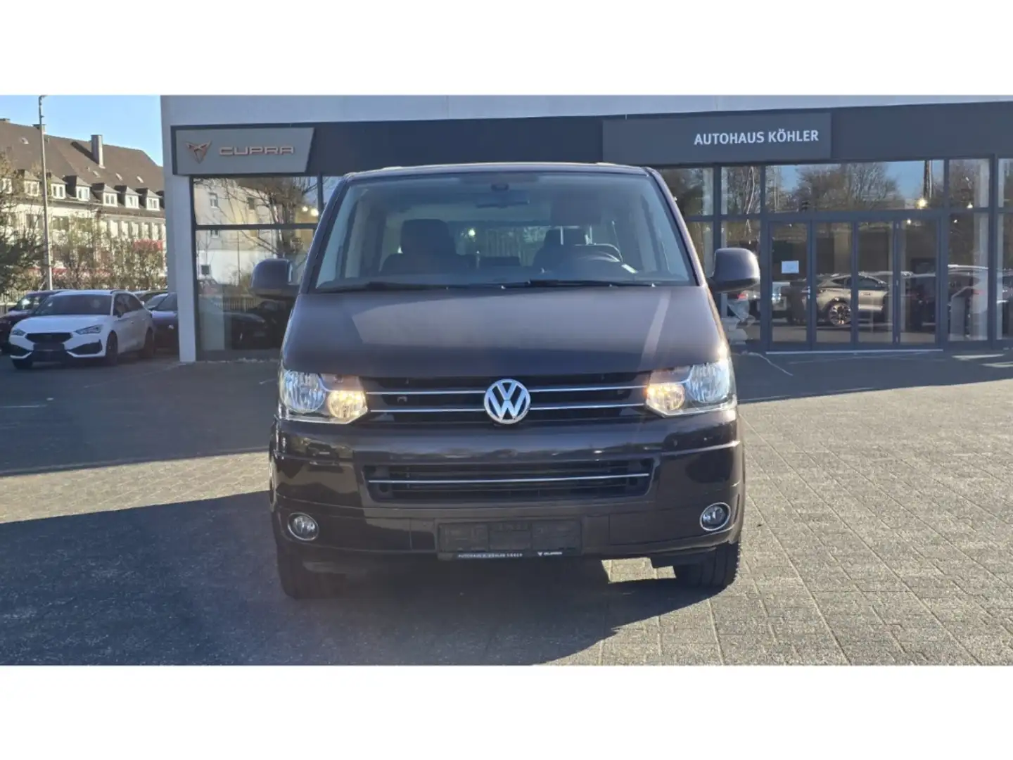 Volkswagen Transporter T5 Mulitvan Life 2.0 7Sitzer AHK Kahverengi - 1