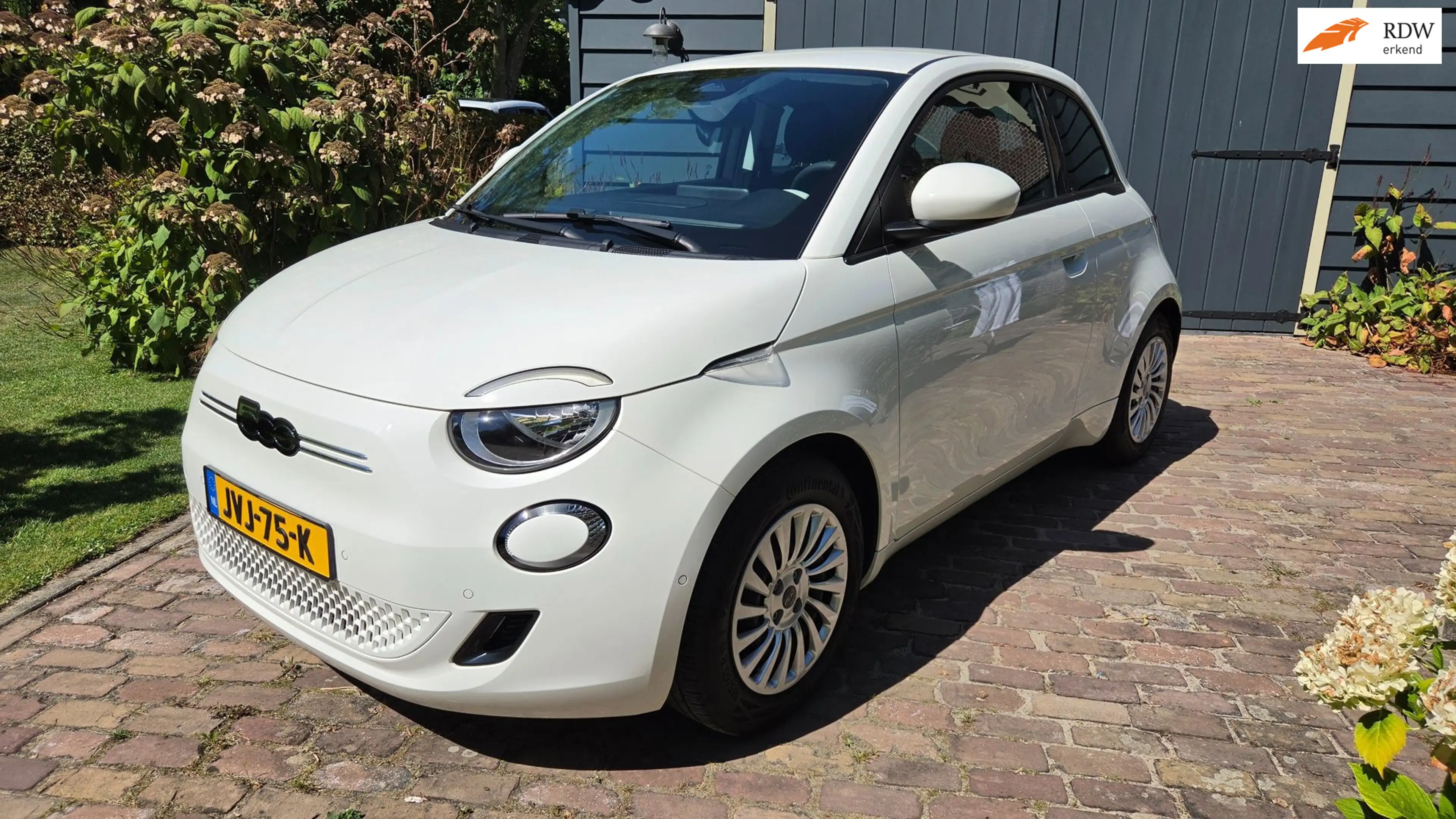 Fiat 500e 3+1 La Prima 42 kWh | 2024 | 950km | JBL | Camera