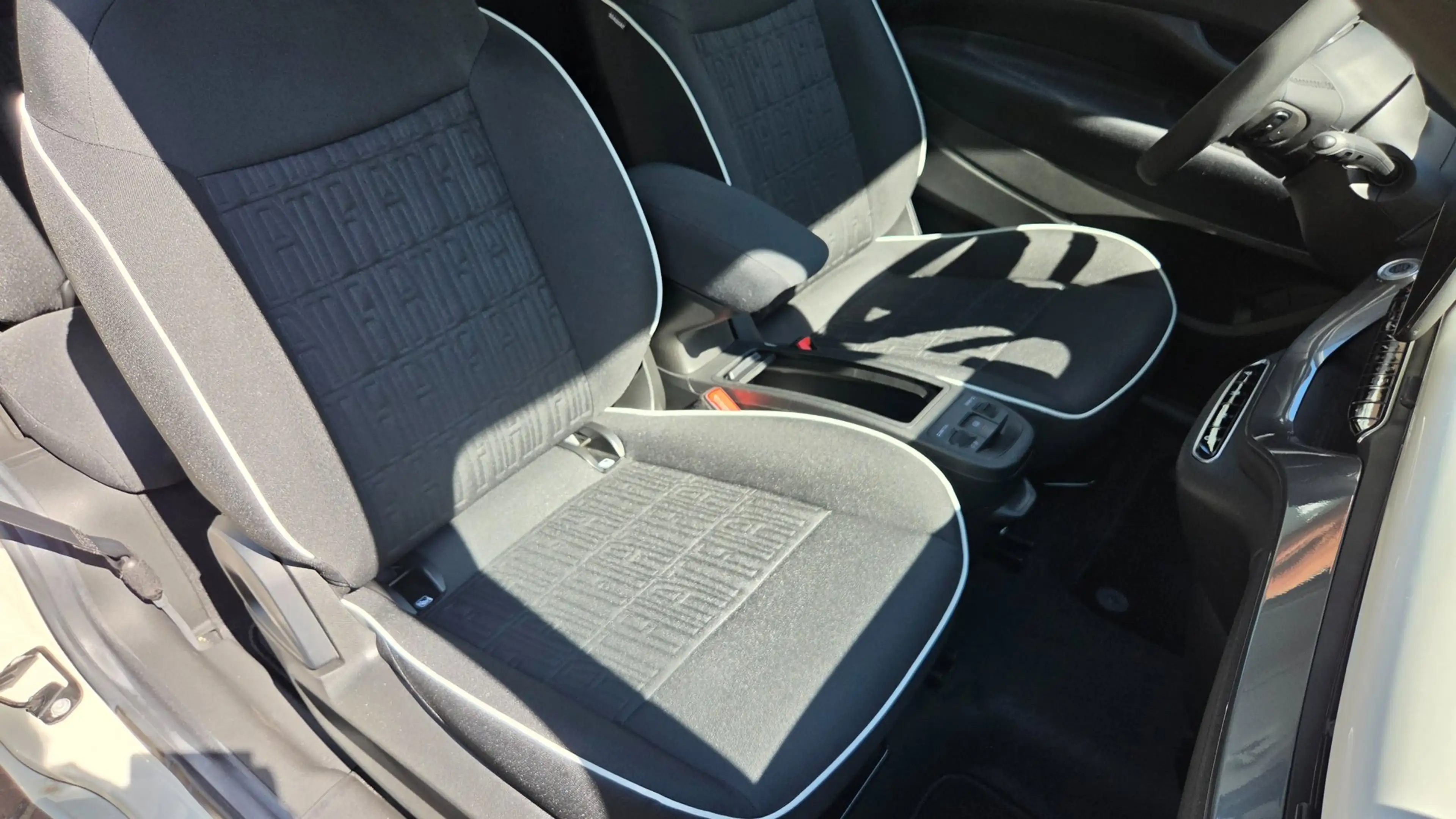 Fiat 500e 3+1 La Prima 42 kWh | 2024 | 950km | JBL | Camera — photo 11