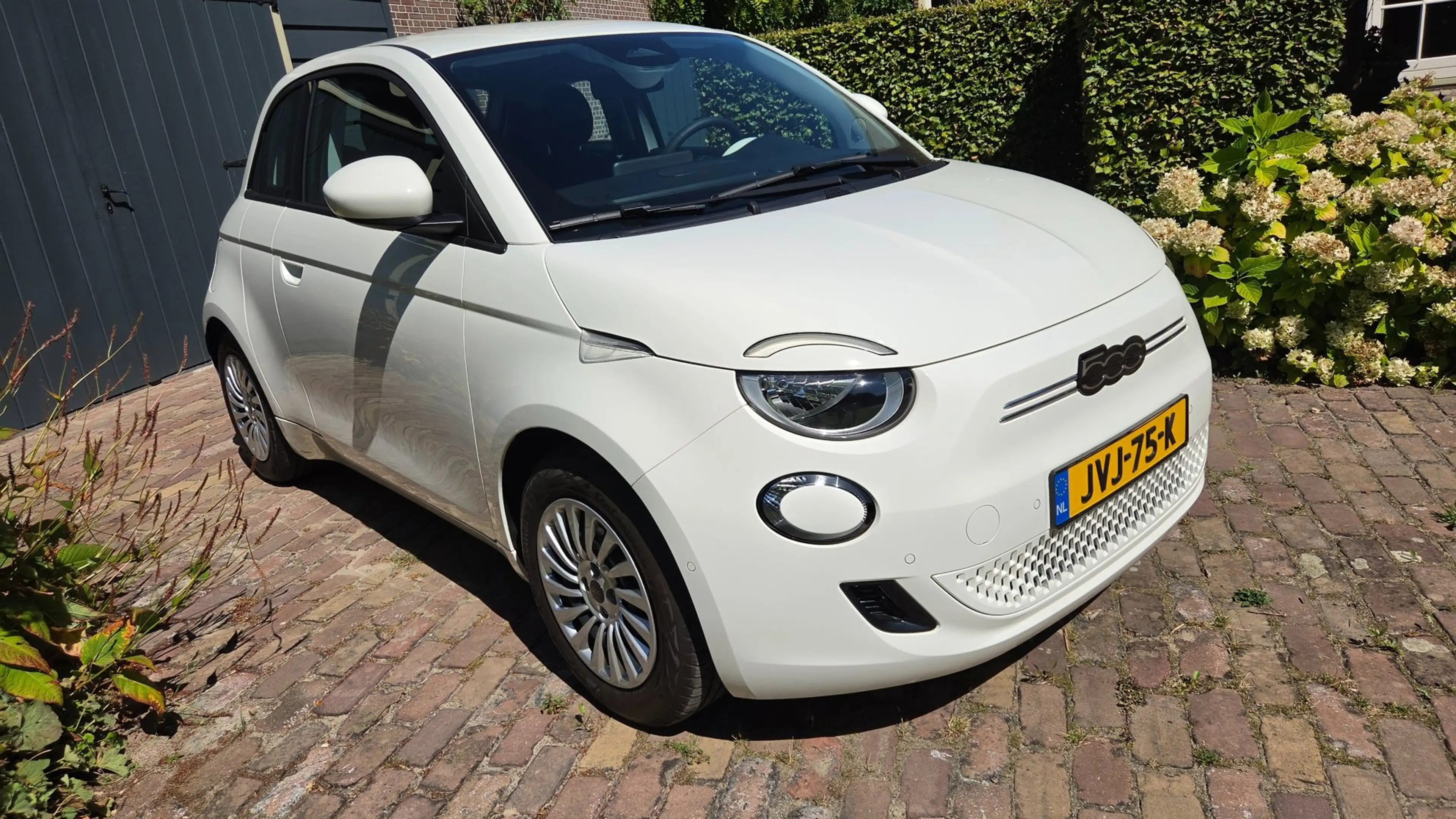 Fiat 500e 3+1 La Prima 42 kWh | 2024 | 950km | JBL | Camera — photo 3