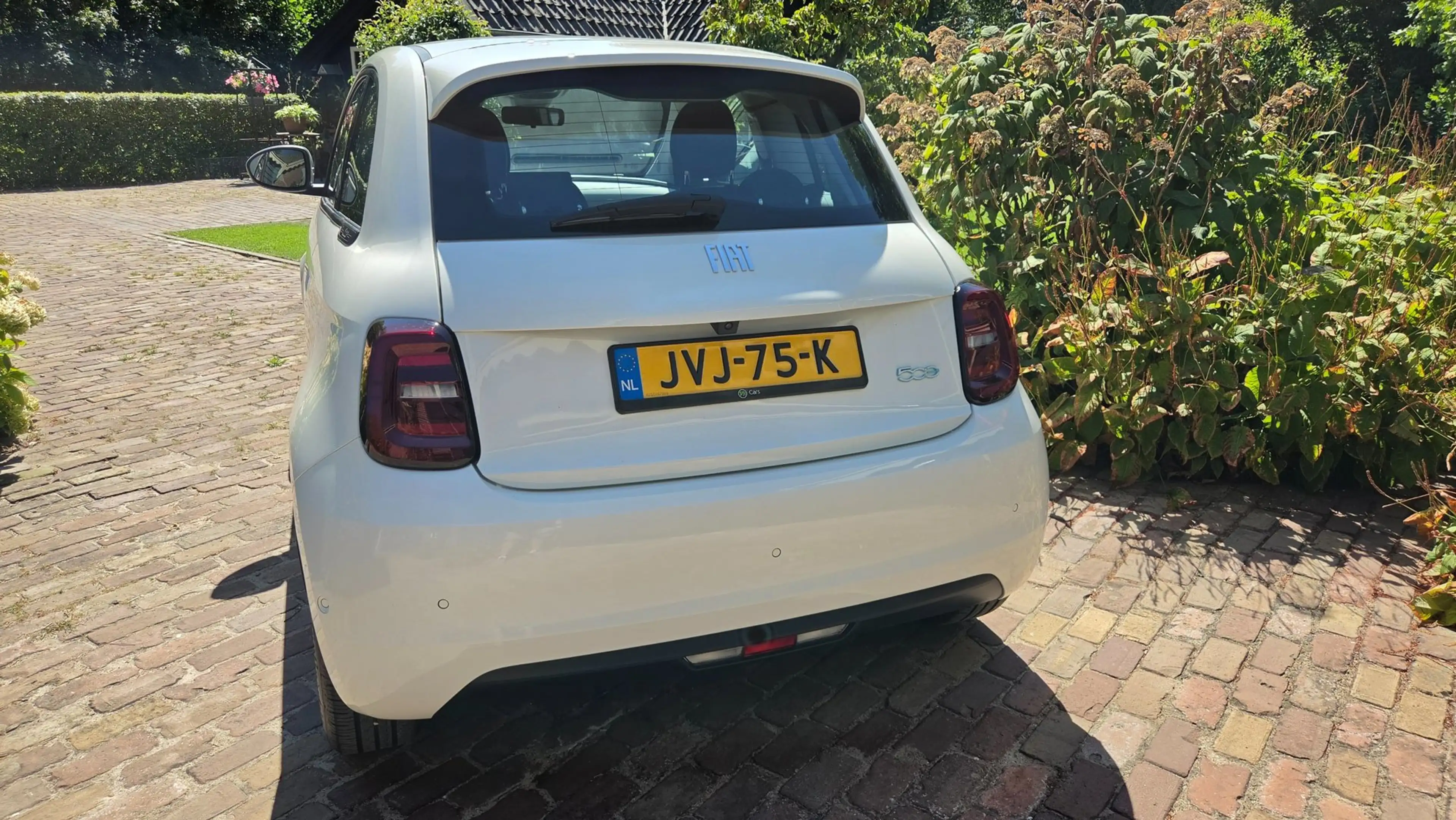 Fiat 500e 3+1 La Prima 42 kWh | 2024 | 950km | JBL | Camera — photo 5