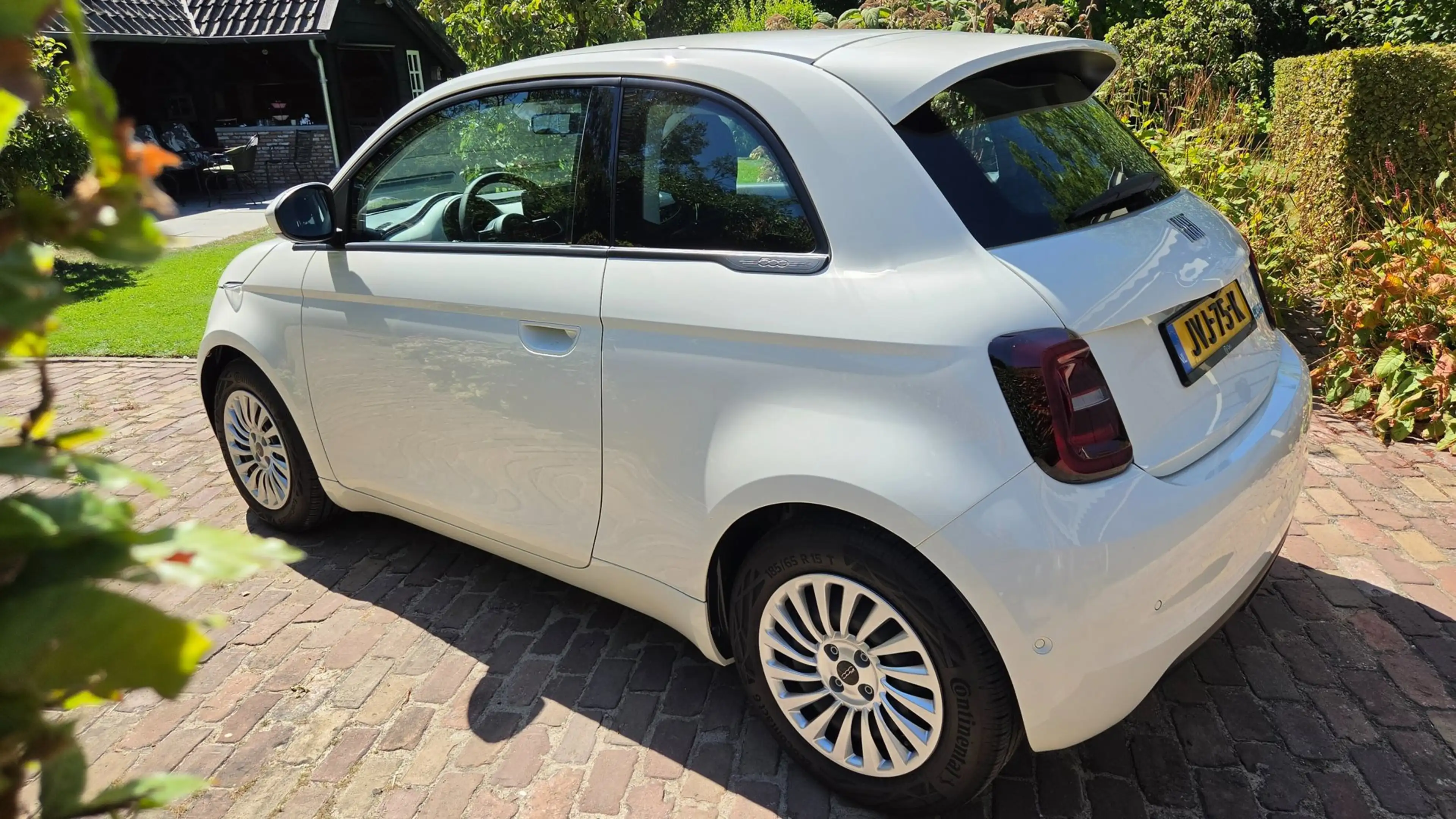 Fiat 500e 3+1 La Prima 42 kWh | 2024 | 950km | JBL | Camera — photo 4