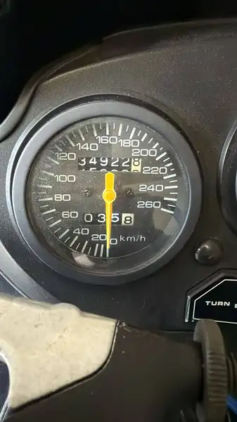 Suzuki GSX 600 - foto 7