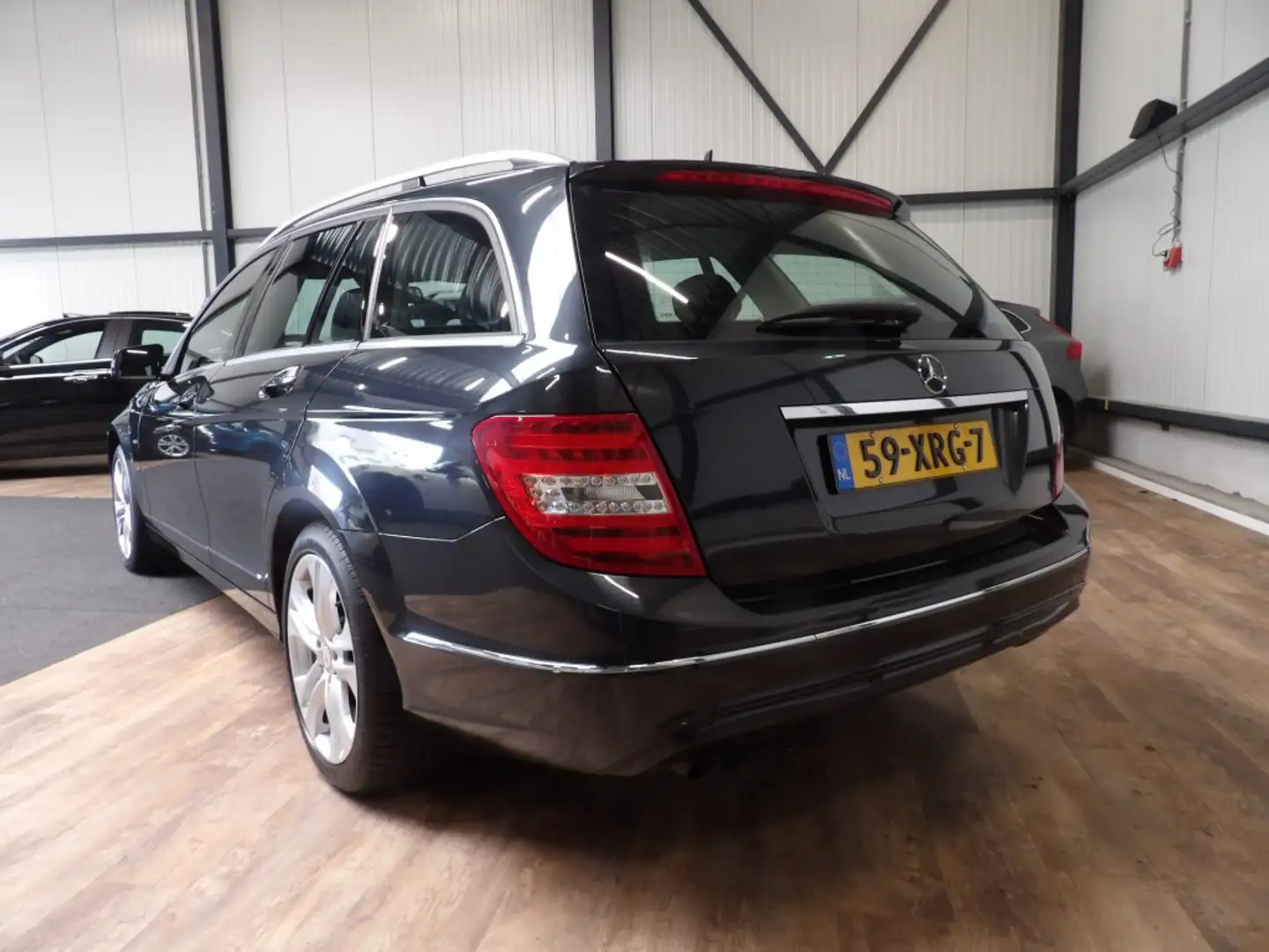 Mercedes-Benz C180 avantgarde - automaat  - ecc - navigatie - in Gri - 2
