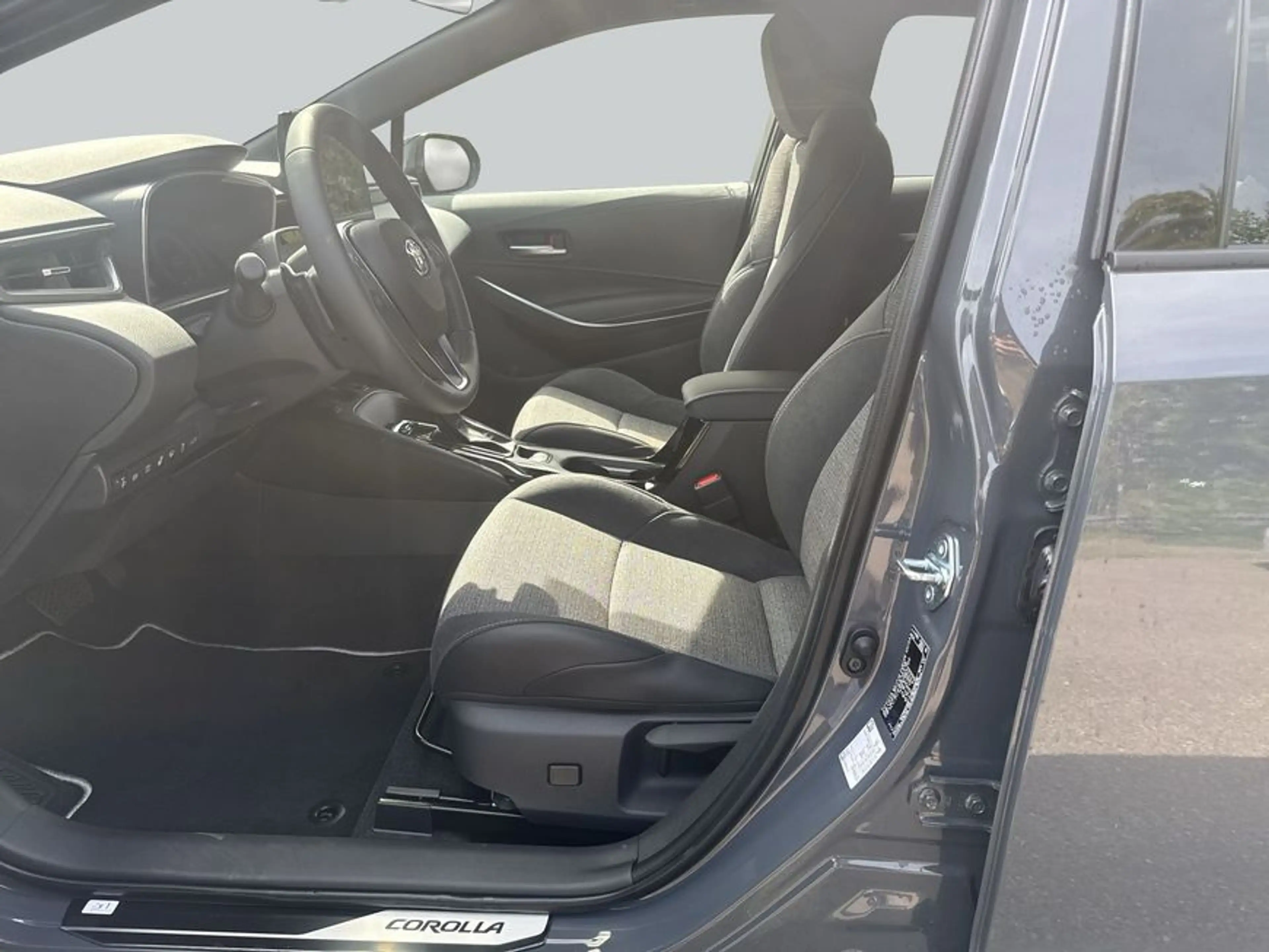 Toyota Corolla 2.0 Hybrid TS Technik-Paket Kamera Navi — photo 9
