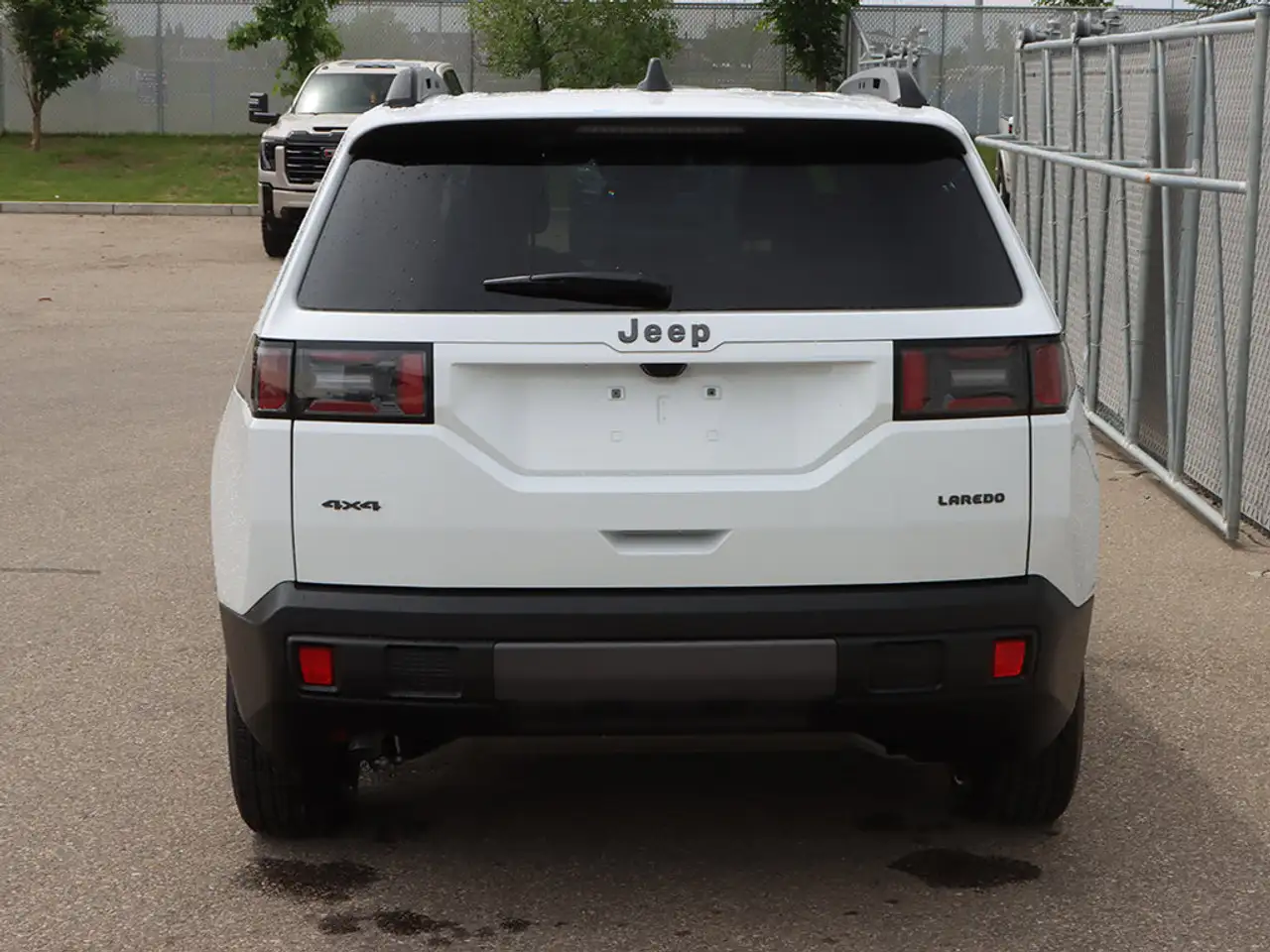 Jeep Cherokee photo Jeep Cherokee