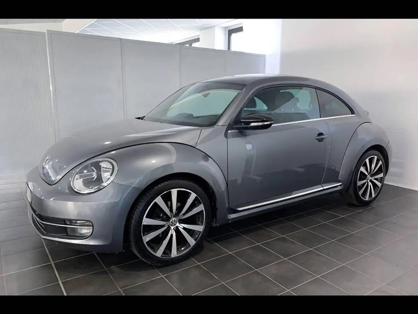 Volkswagen Maggiolino 2.0 tdi Sport 140cv Gris - 2