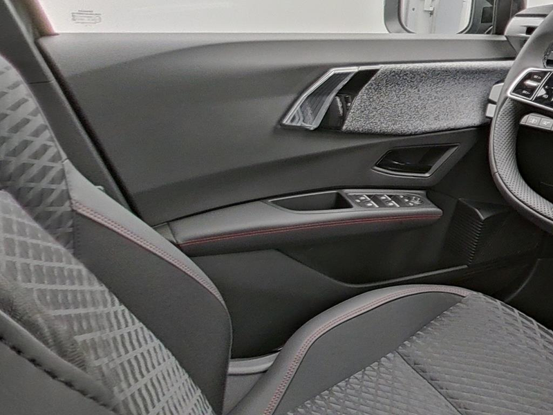 Renault Clio VI Techno TCe 115 EDC — photo 13